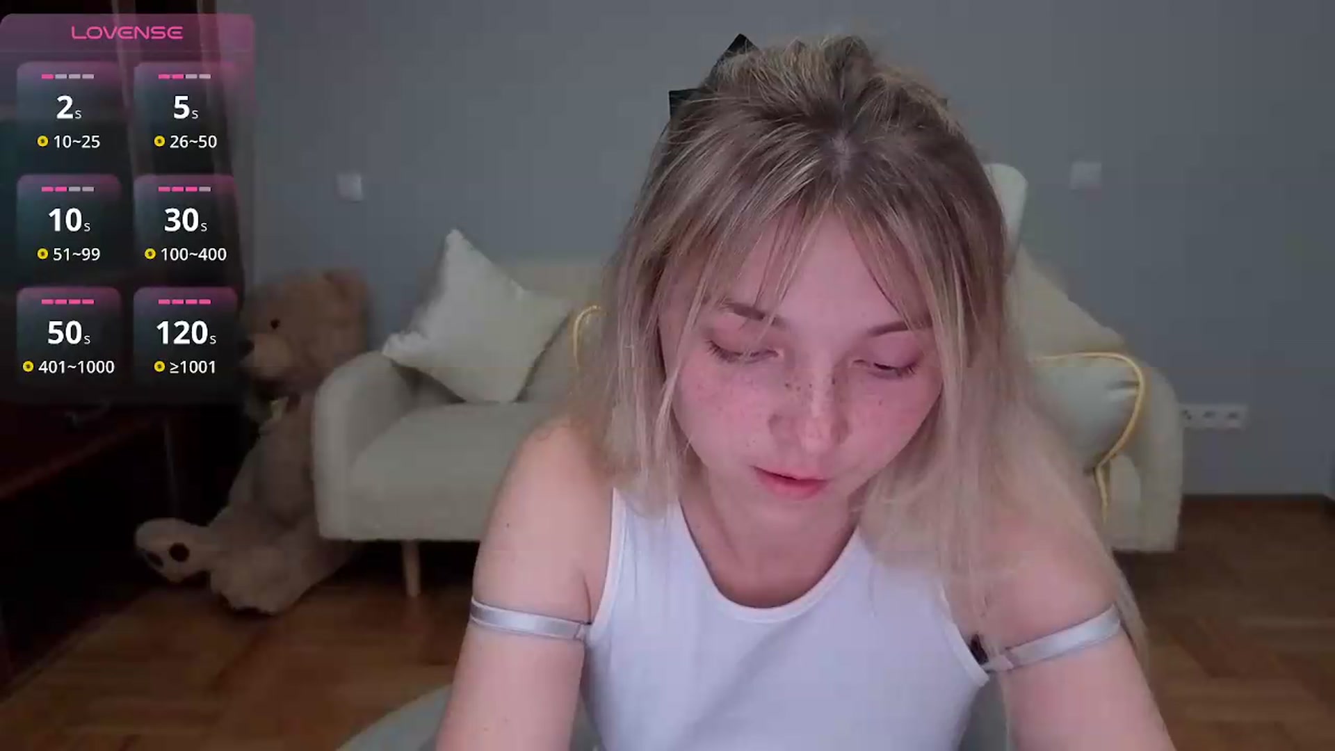 Gallery image thumbnail from Daisyy's myfreecams stream on, 05/31/2026, 16:14 image 12 of 20