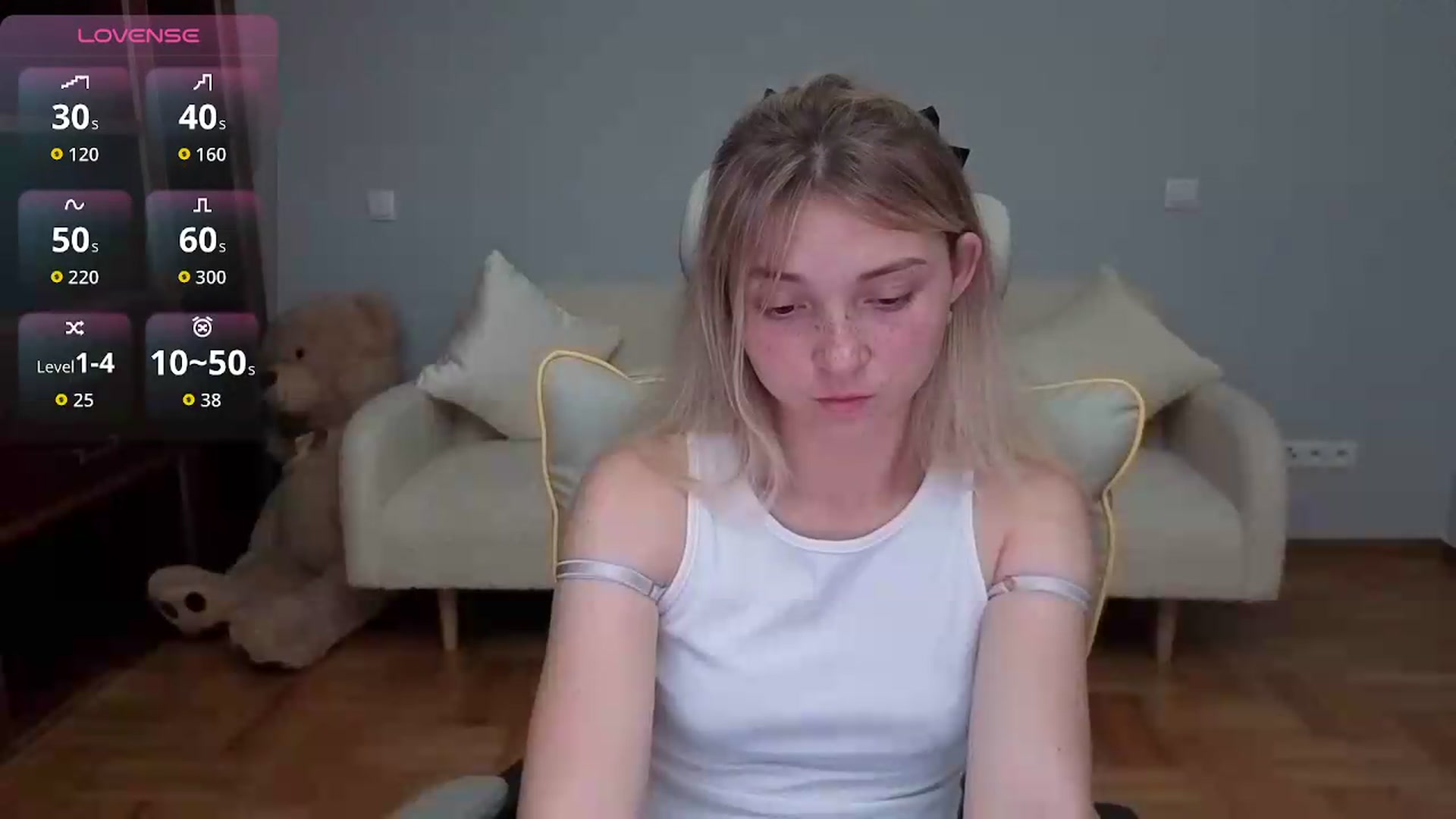 Gallery image thumbnail from Daisyy's myfreecams stream on, 05/31/2026, 16:14 image 17 of 20