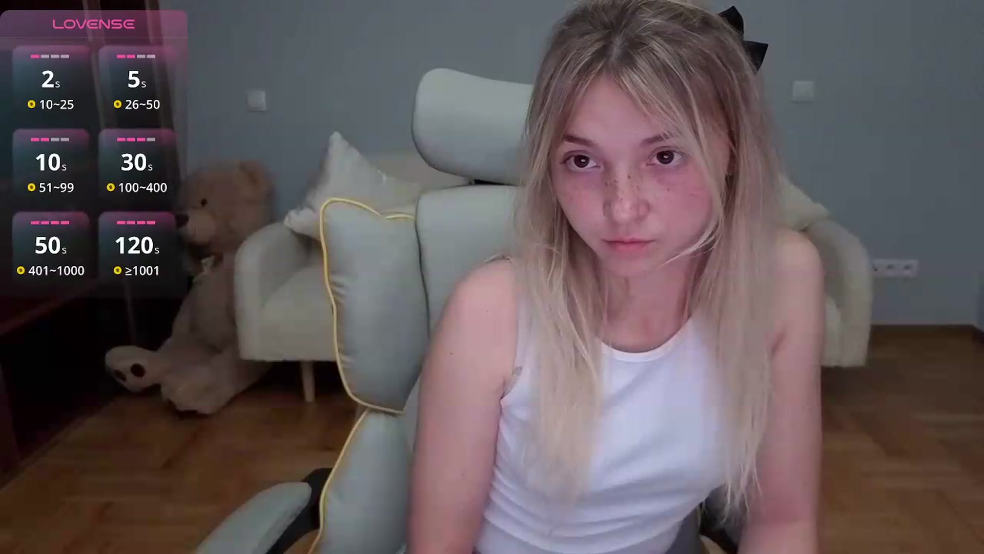Gallery image thumbnail from Daisyy's myfreecams stream on, 05/31/2026, 18:36 image 4 of 20
