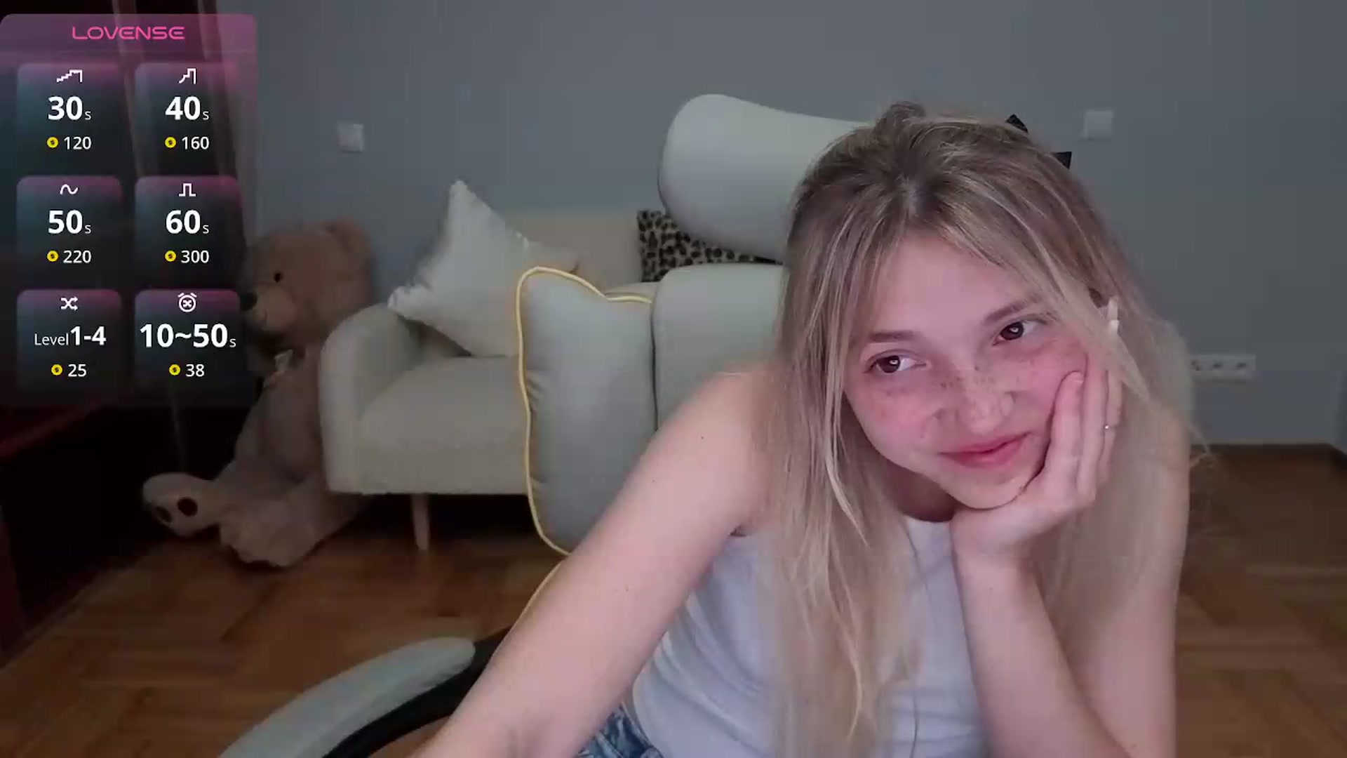 Gallery image thumbnail from Daisyy's myfreecams stream on, 05/31/2026, 18:36 image 16 of 20