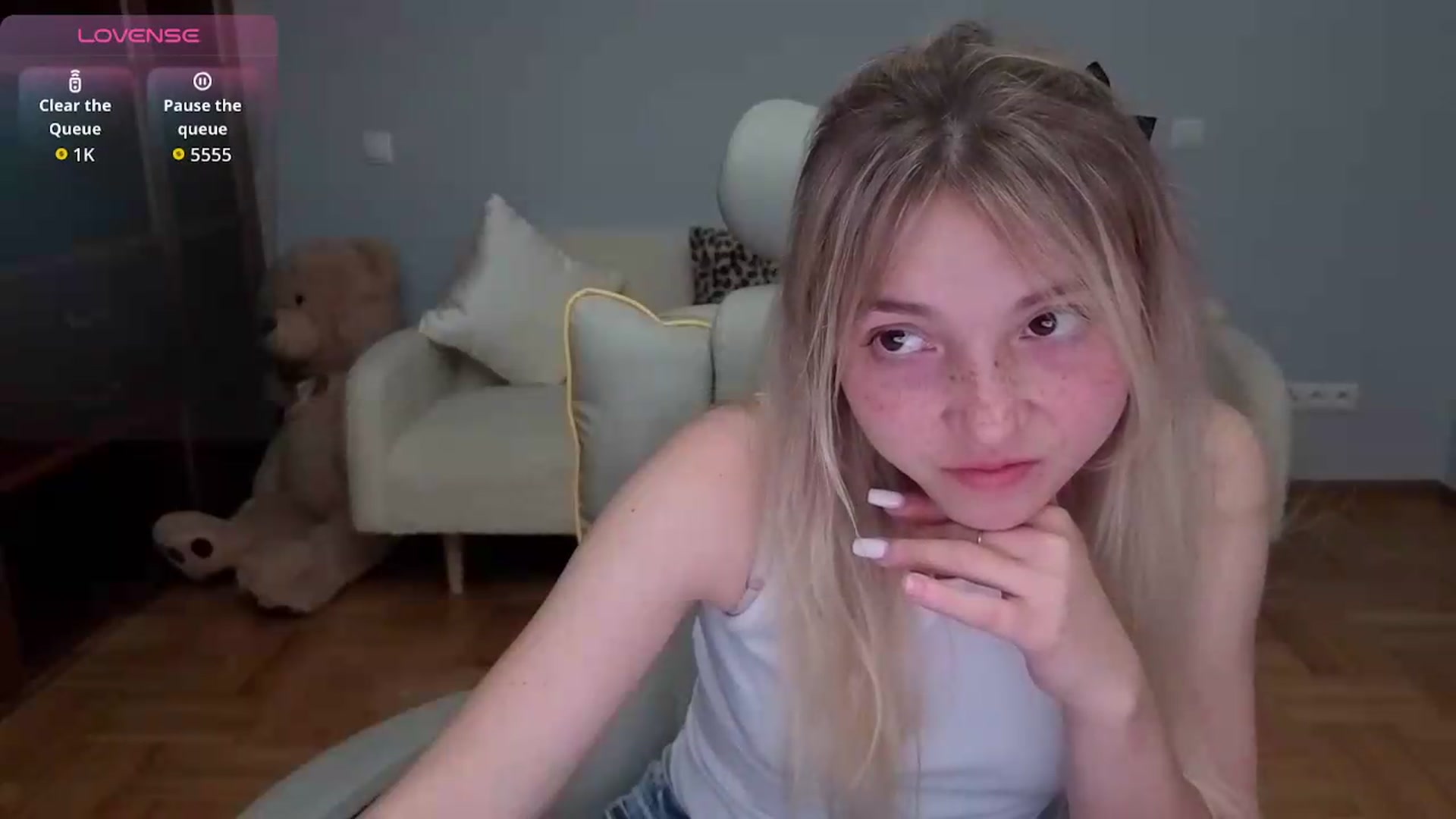 Gallery image thumbnail from Daisyy's myfreecams stream on, 05/31/2026, 18:36 image 12 of 20