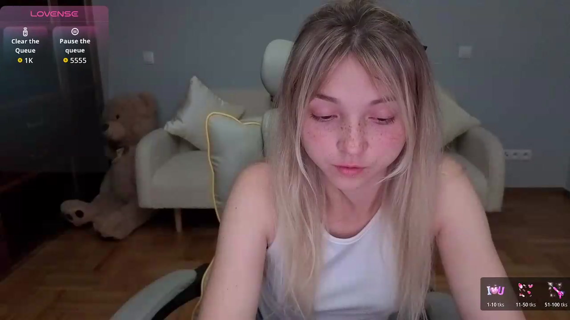 Gallery image thumbnail from Daisyy's myfreecams stream on, 05/31/2026, 18:36 image 6 of 20