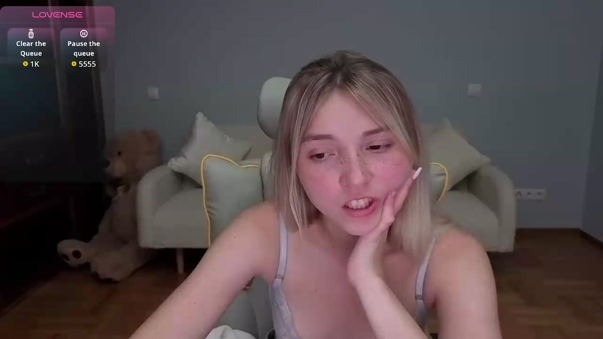 Gallery image thumbnail from Daisyy's myfreecams stream on, 05/31/2026, 21:57 image 16 of 20