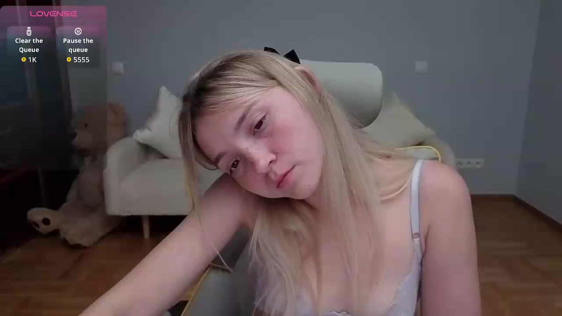 Gallery image thumbnail from Daisyy's myfreecams stream on, 05/31/2026, 23:37 image 16 of 20
