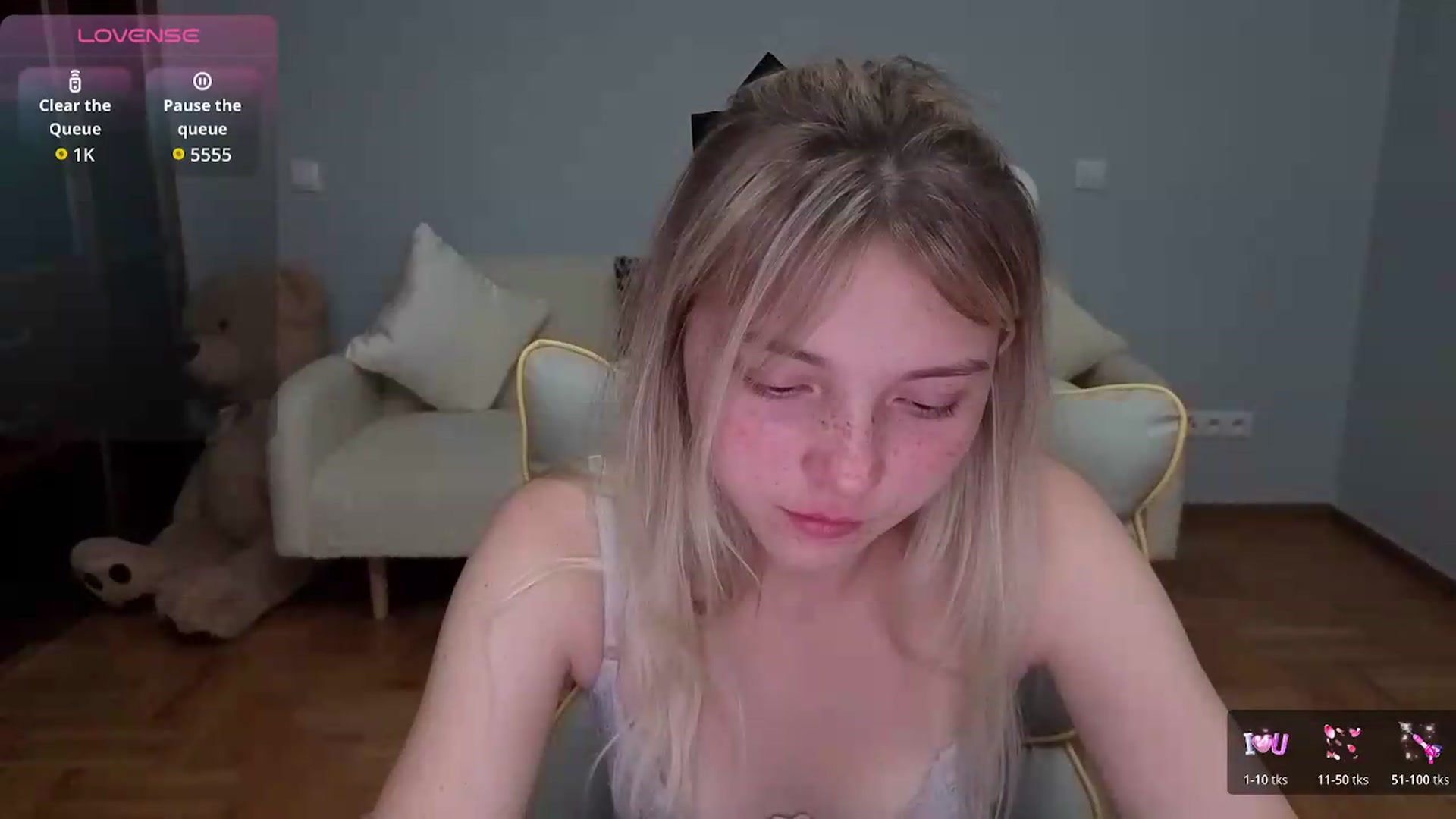 Gallery image thumbnail from Daisyy's myfreecams stream on, 05/31/2026, 23:37 image 13 of 20