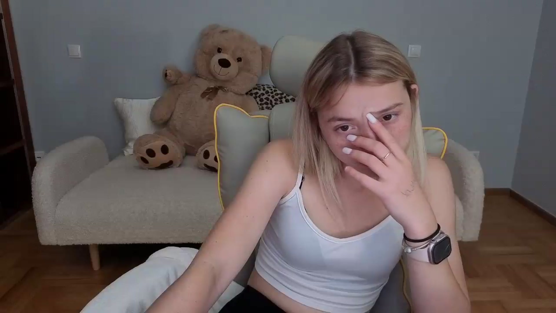 Gallery image thumbnail from Daisyy's myfreecams stream on, 06/02/2026, 13:45 image 10 of 20