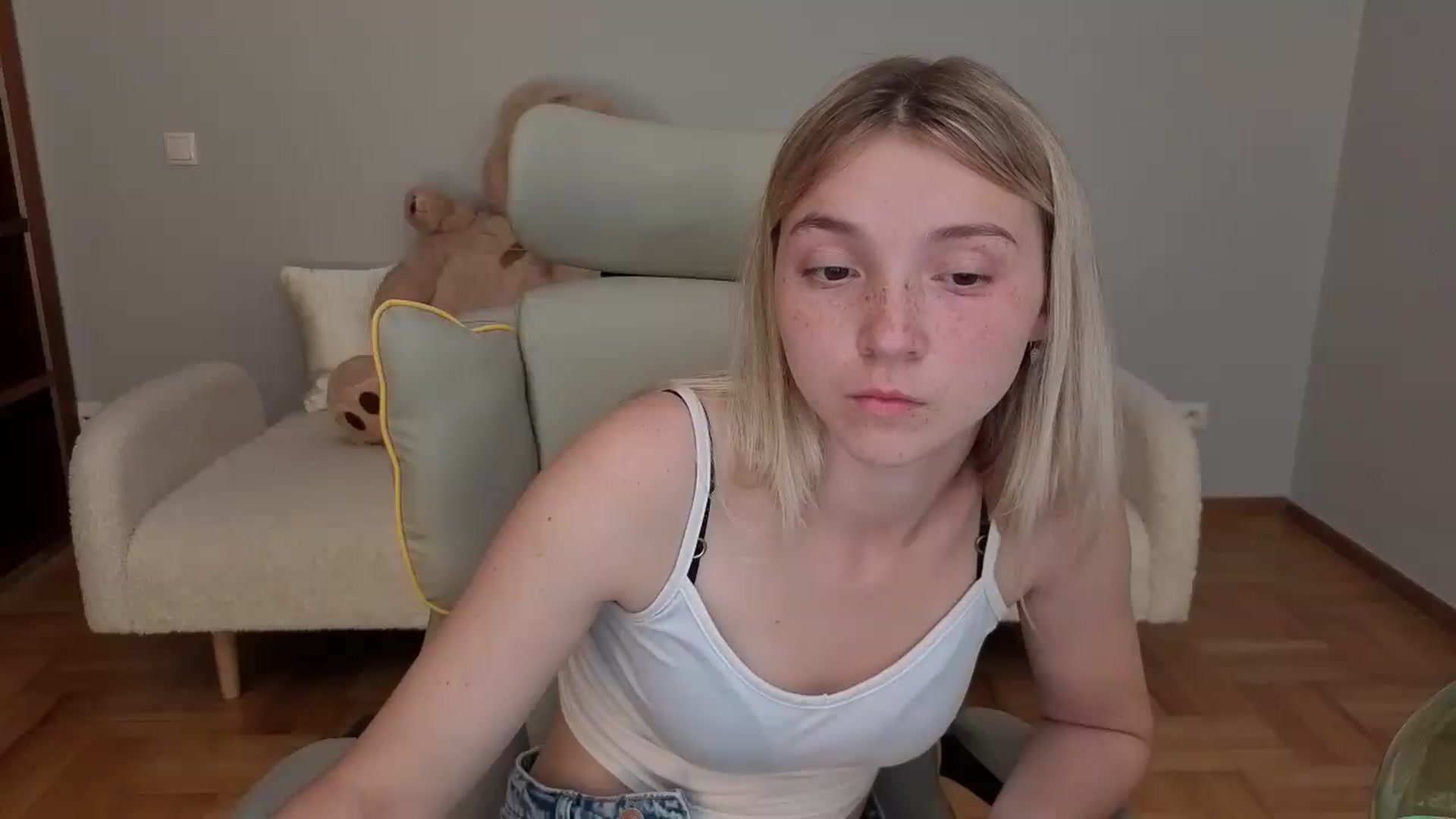 Gallery image thumbnail from Daisyy's myfreecams stream on, 06/02/2026, 16:23 image 2 of 20