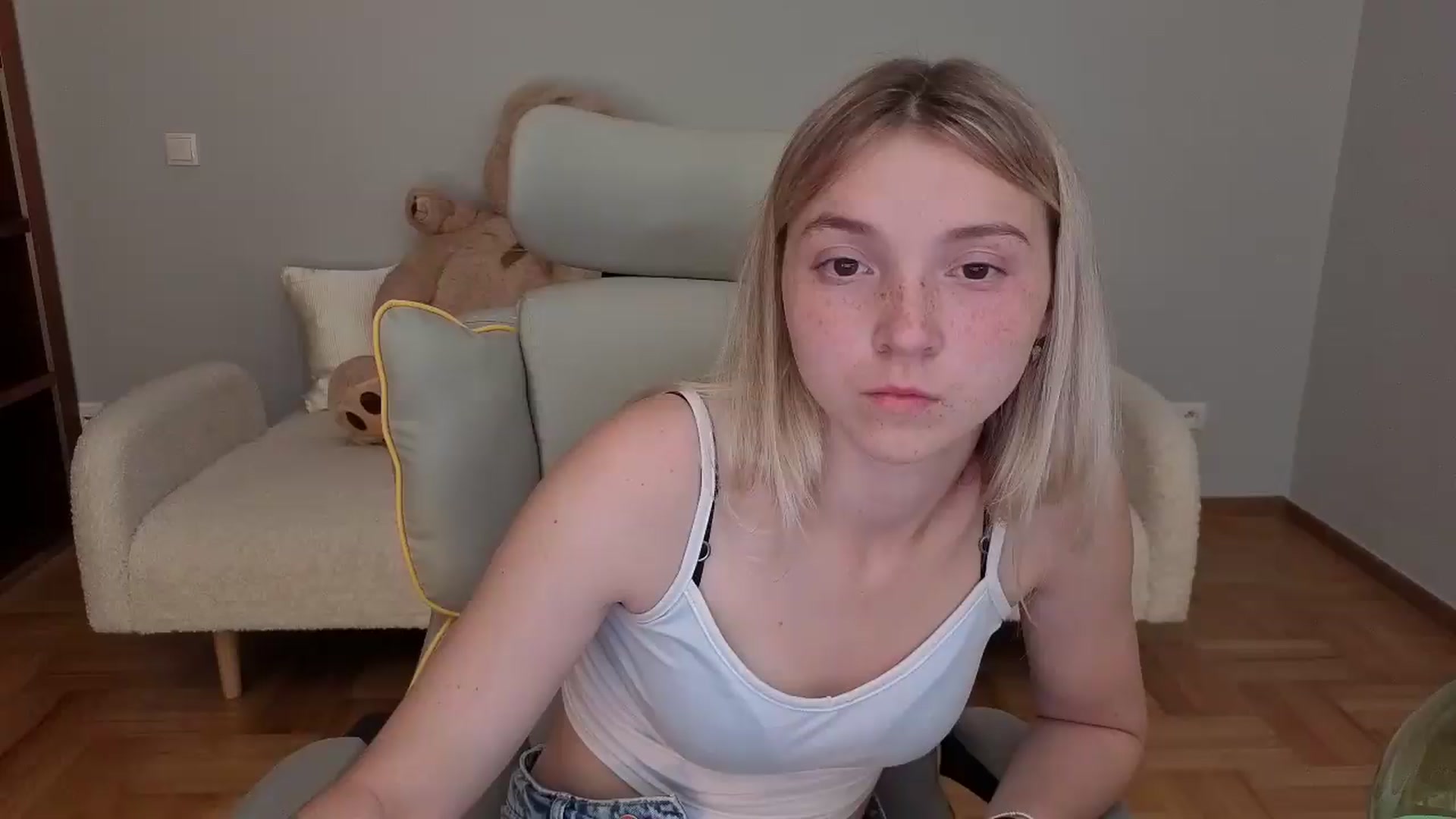 Gallery image thumbnail from Daisyy's myfreecams stream on, 06/02/2026, 16:23 image 1 of 20