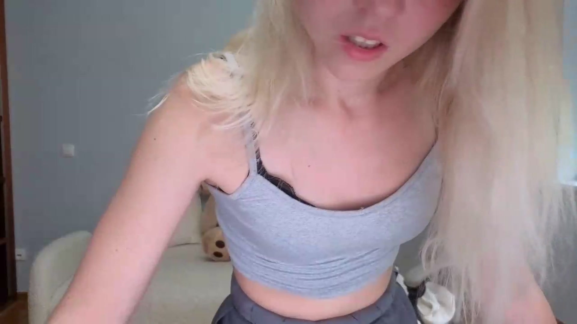 Gallery image thumbnail from Daisyy's myfreecams stream on, 06/03/2026, 17:04 image 12 of 20