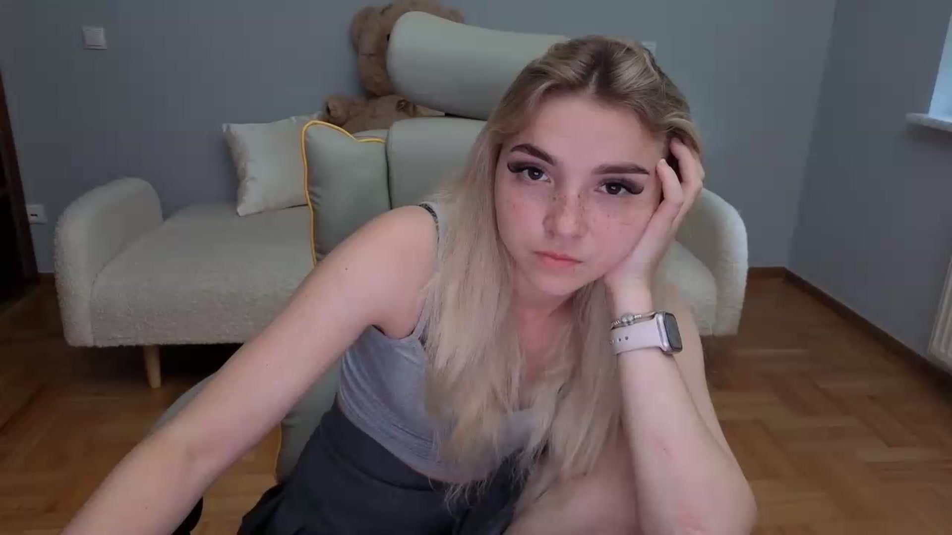 Gallery image thumbnail from Daisyy's myfreecams stream on, 06/03/2026, 17:04 image 3 of 20