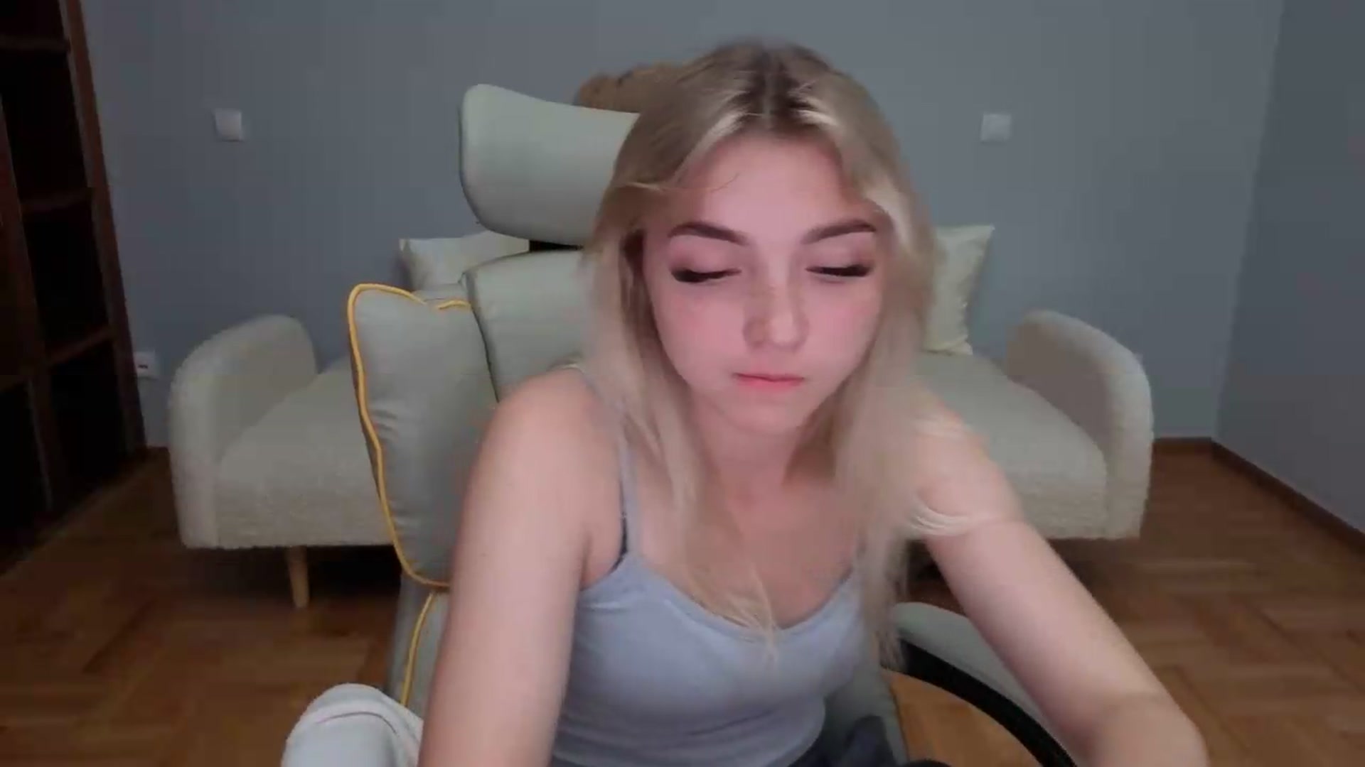 Gallery image thumbnail from Daisyy's myfreecams stream on, 06/03/2026, 18:18 image 3 of 20