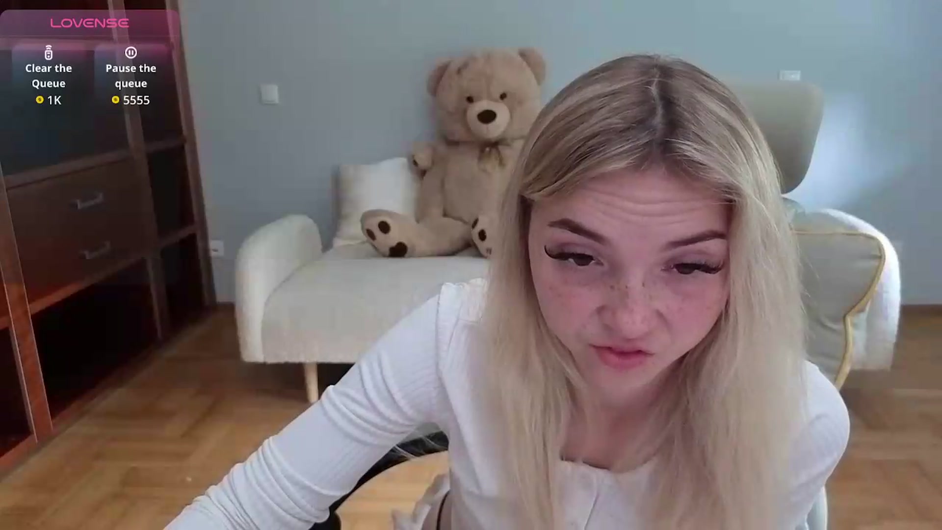 Gallery image thumbnail from Daisyy's myfreecams stream on, 06/06/2026, 12:29 image 18 of 20
