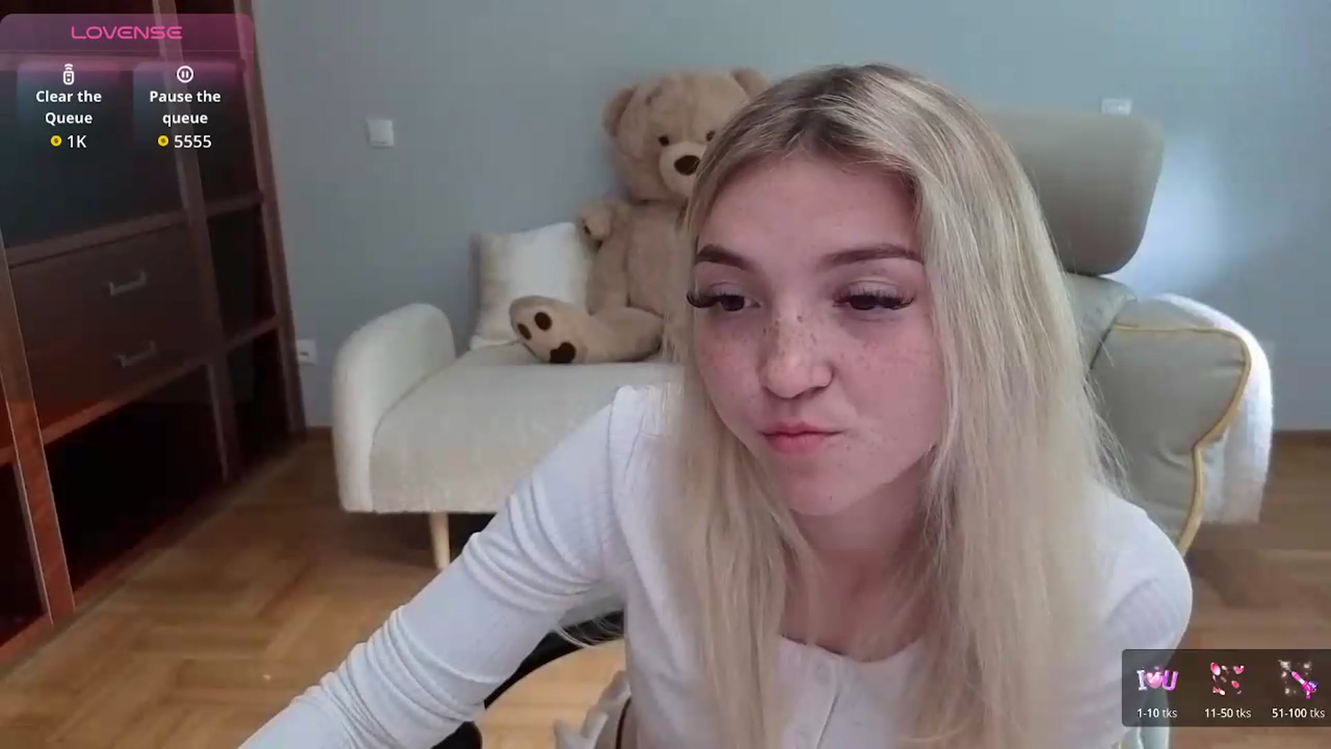 Gallery image thumbnail from Daisyy's myfreecams stream on, 06/06/2026, 12:29 image 17 of 20
