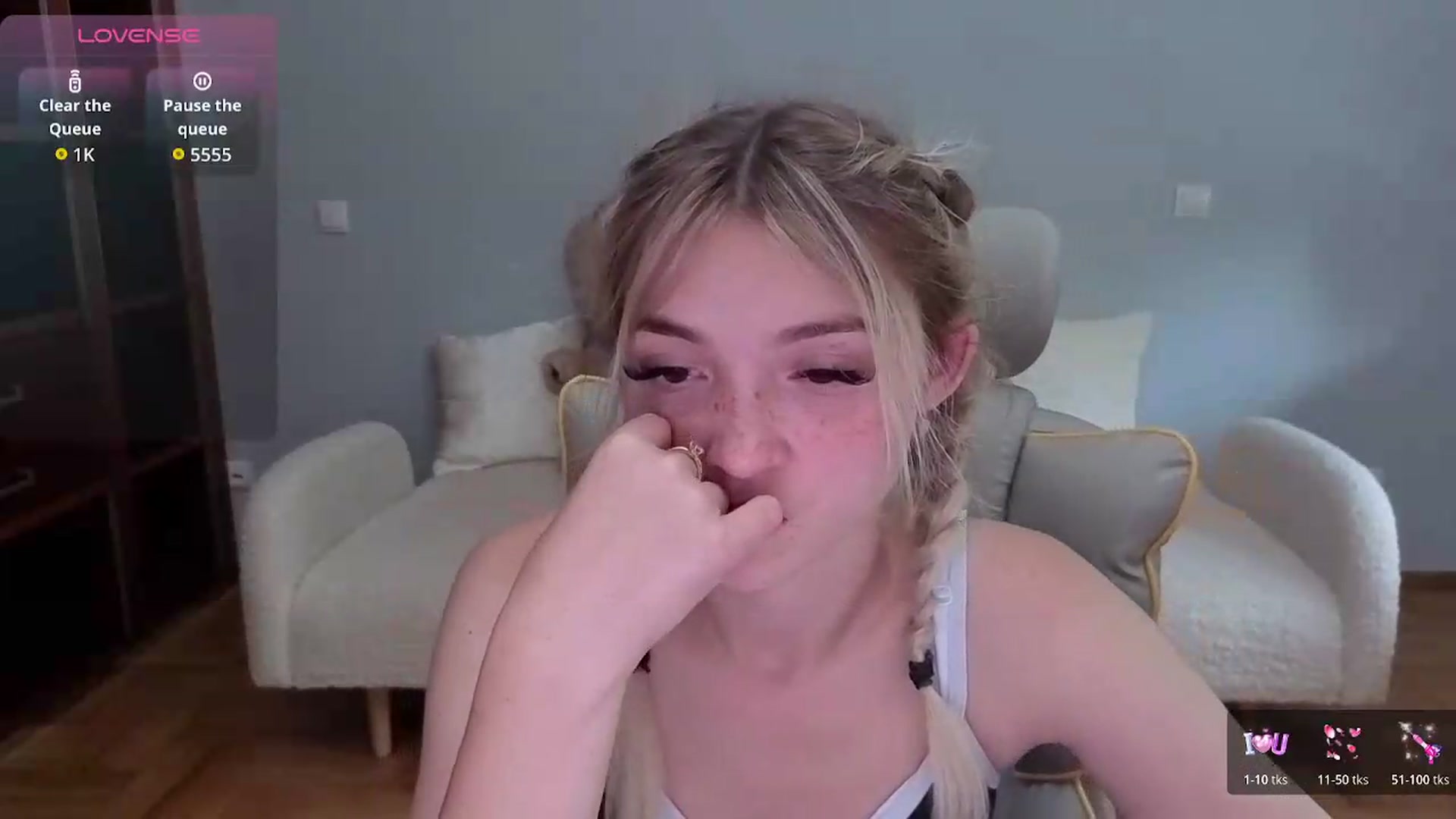 Gallery image thumbnail from Daisyy's myfreecams stream on, 06/07/2026, 14:24 image 16 of 20