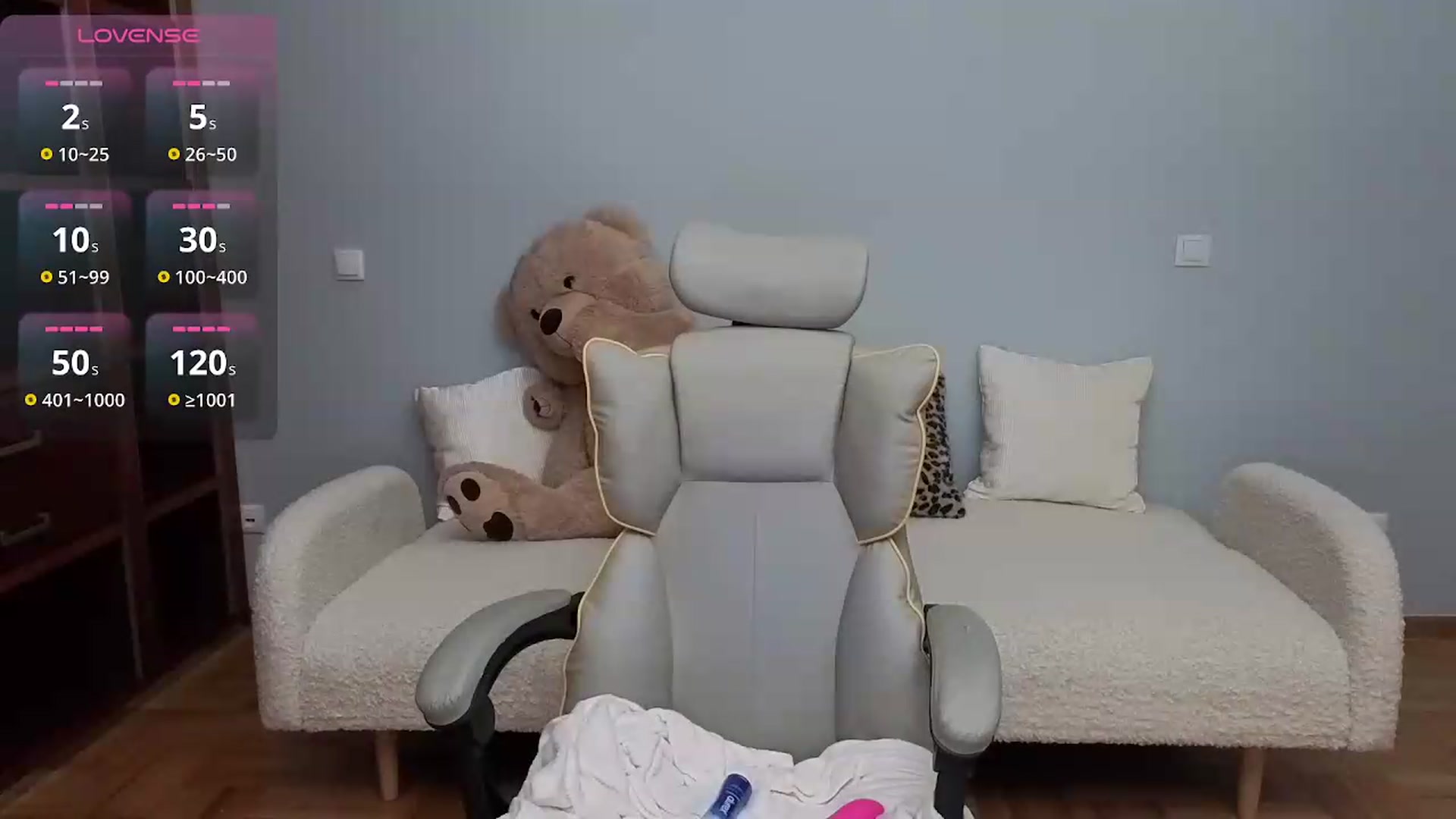 Gallery image thumbnail from Daisyy's myfreecams stream on, 06/07/2026, 22:43 image 10 of 20