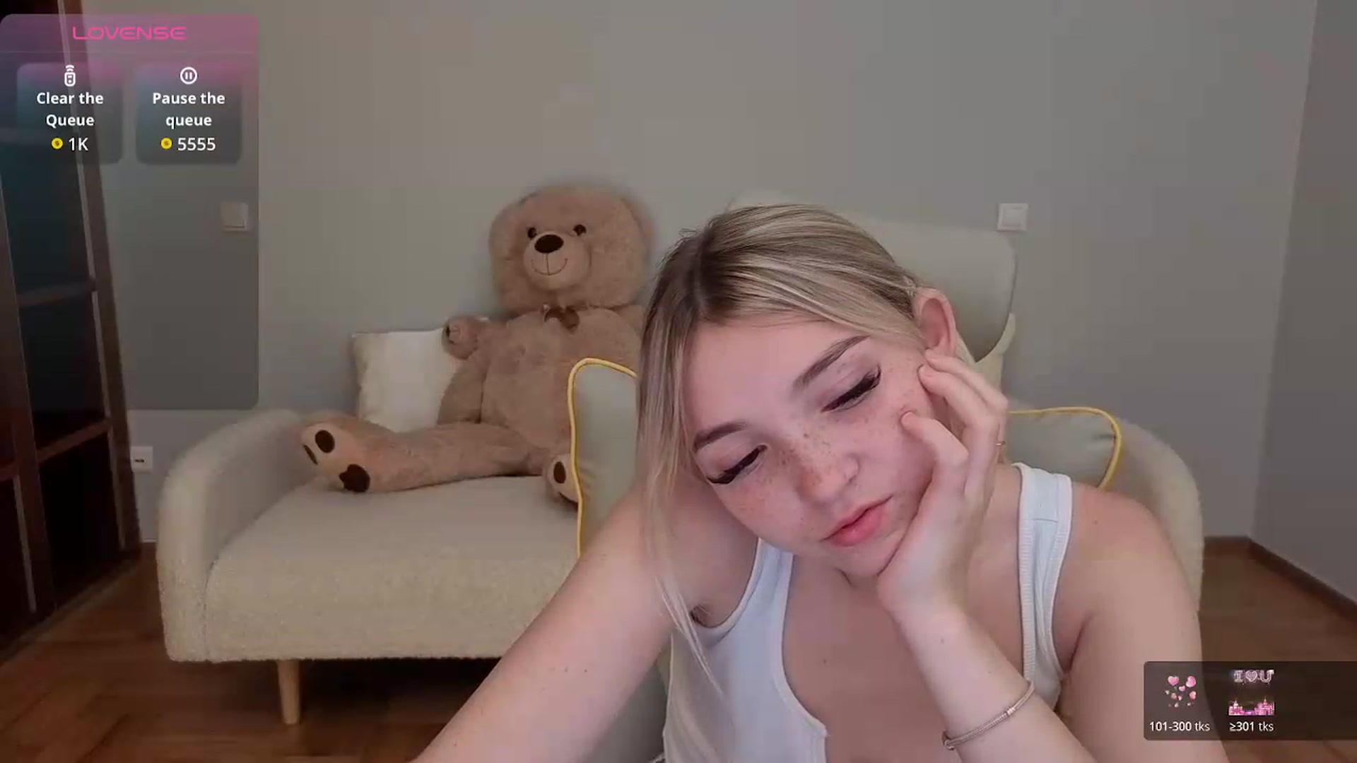 Gallery image thumbnail from Daisyy's myfreecams stream on, 06/08/2026, 16:10 image 5 of 20