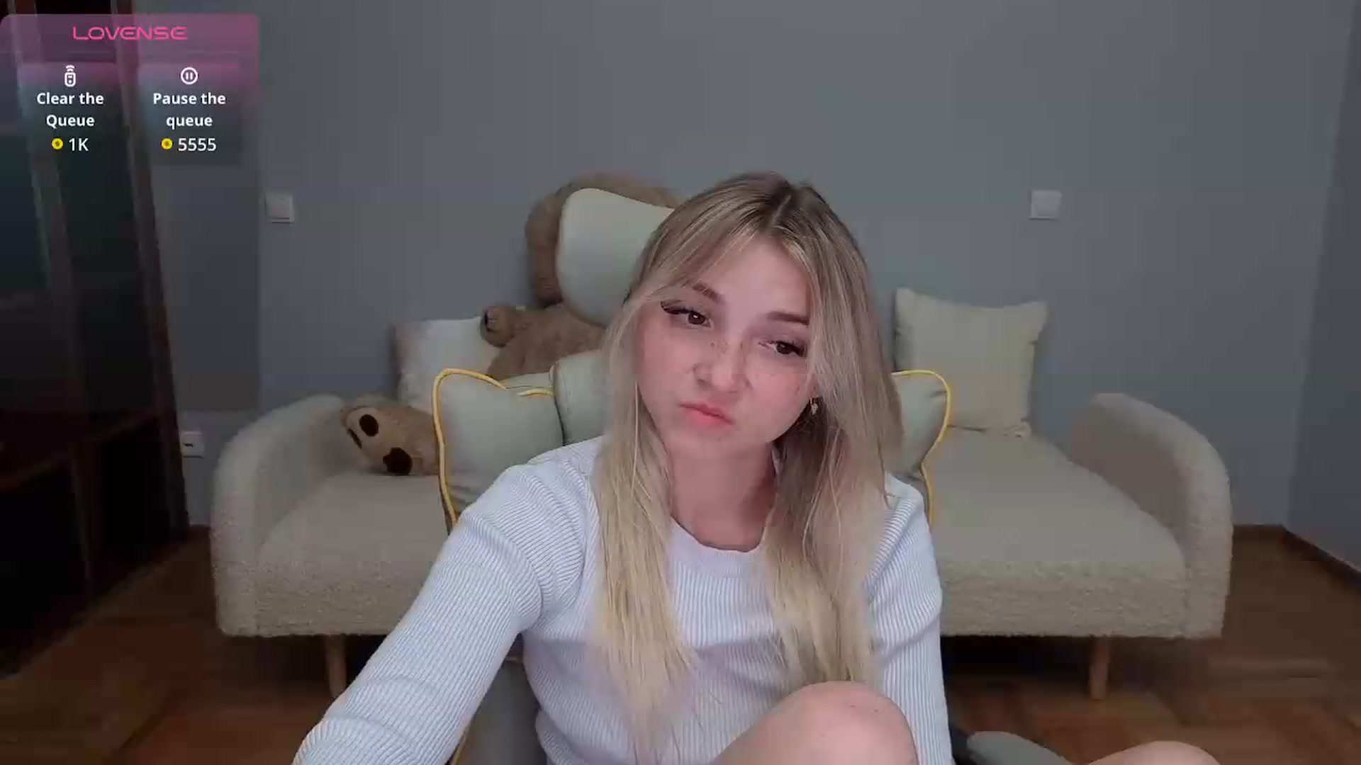 Gallery image thumbnail from Daisyy's myfreecams stream on, 06/08/2026, 20:47 image 6 of 20