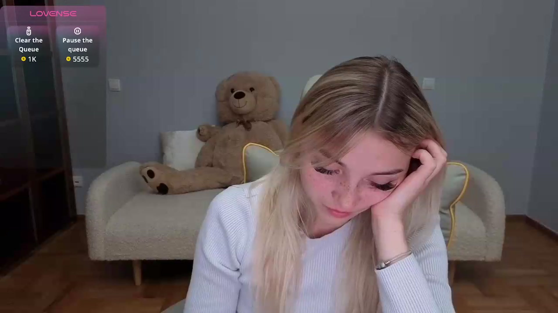 Gallery image thumbnail from Daisyy's myfreecams stream on, 06/08/2026, 20:47 image 8 of 20