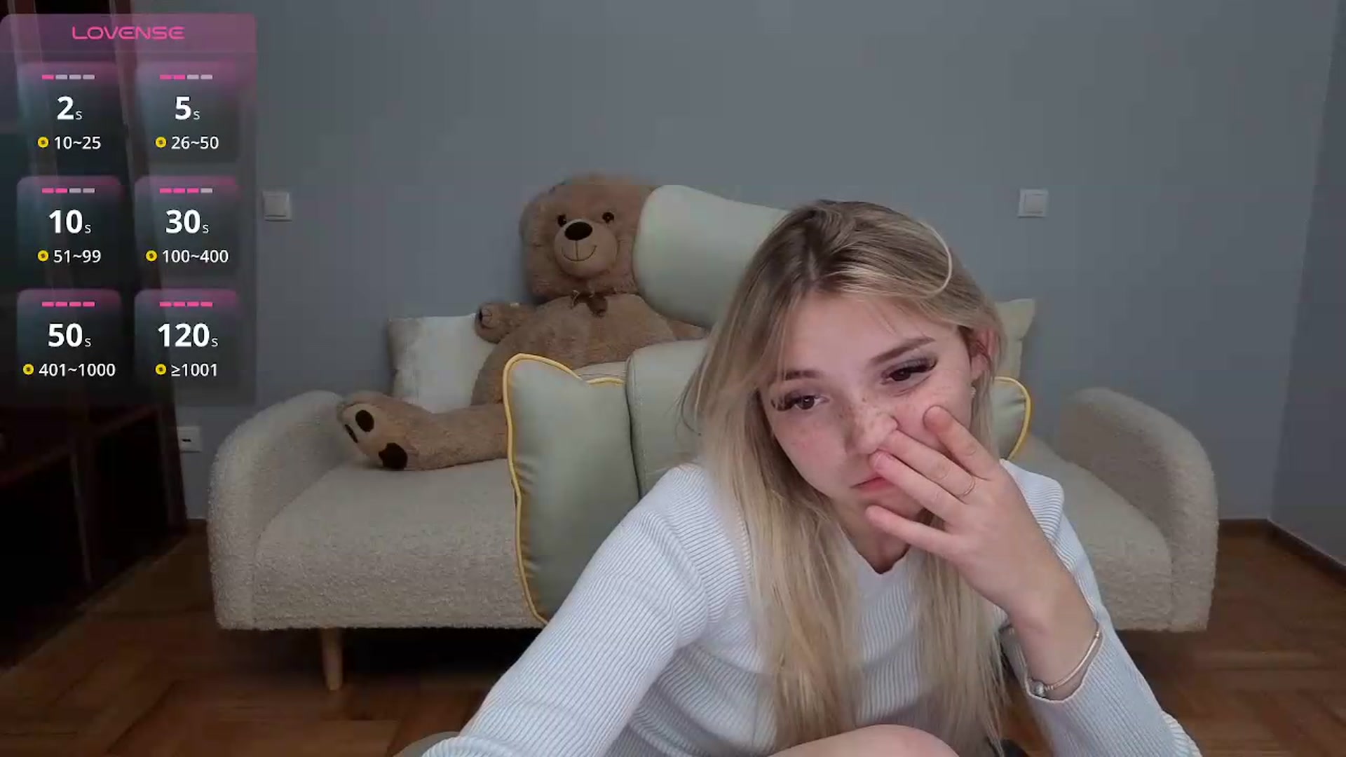 Gallery image thumbnail from Daisyy's myfreecams stream on, 06/08/2026, 20:47 image 16 of 20