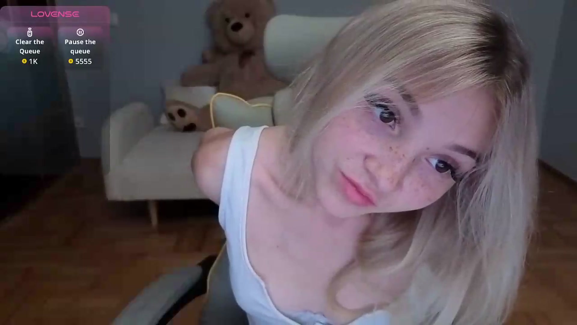 Gallery image thumbnail from Daisyy's myfreecams stream on, 06/10/2026, 13:45 image 7 of 20