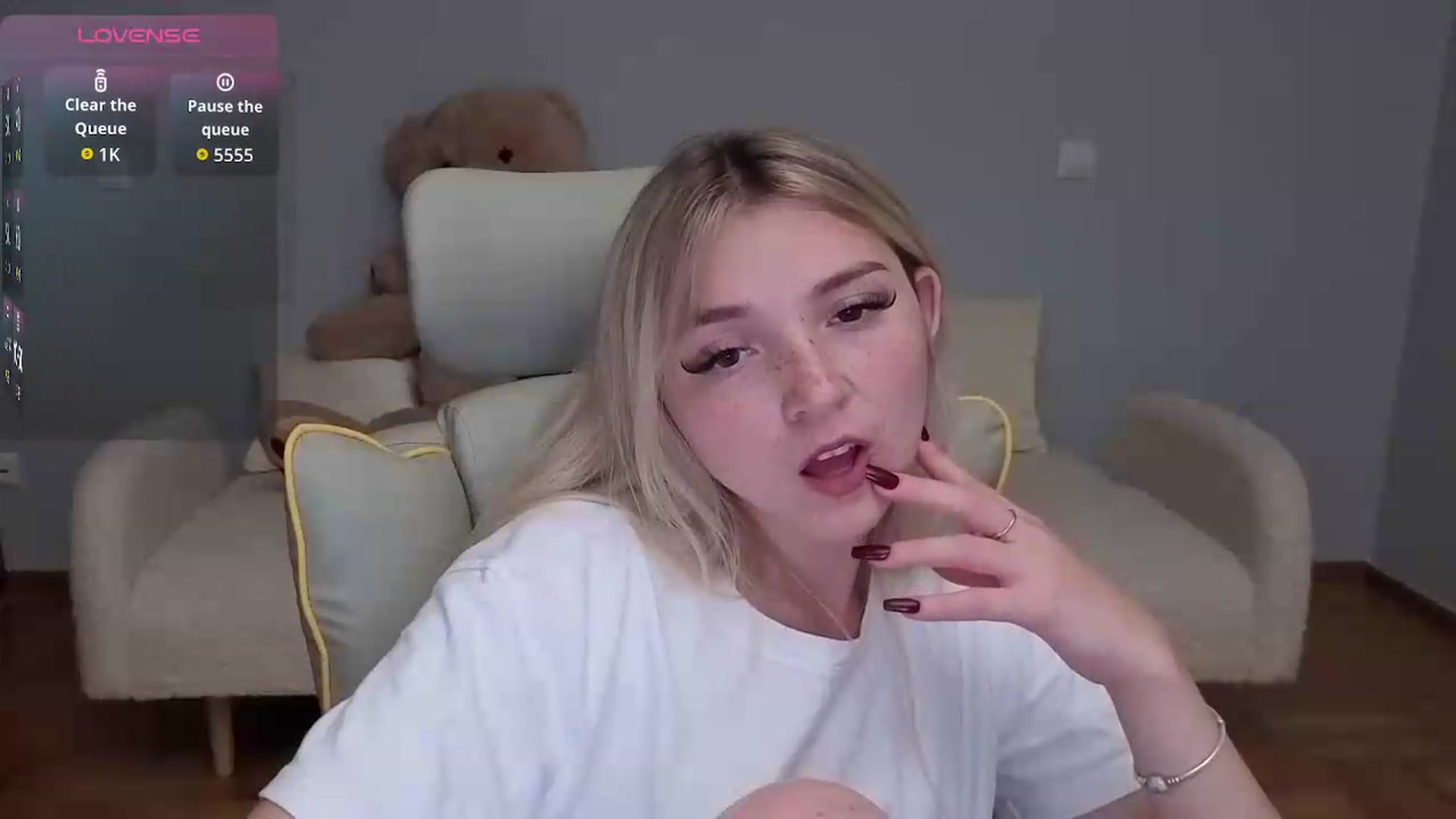 Gallery image thumbnail from Daisyy's myfreecams stream on, 06/10/2026, 15:58 image 13 of 20