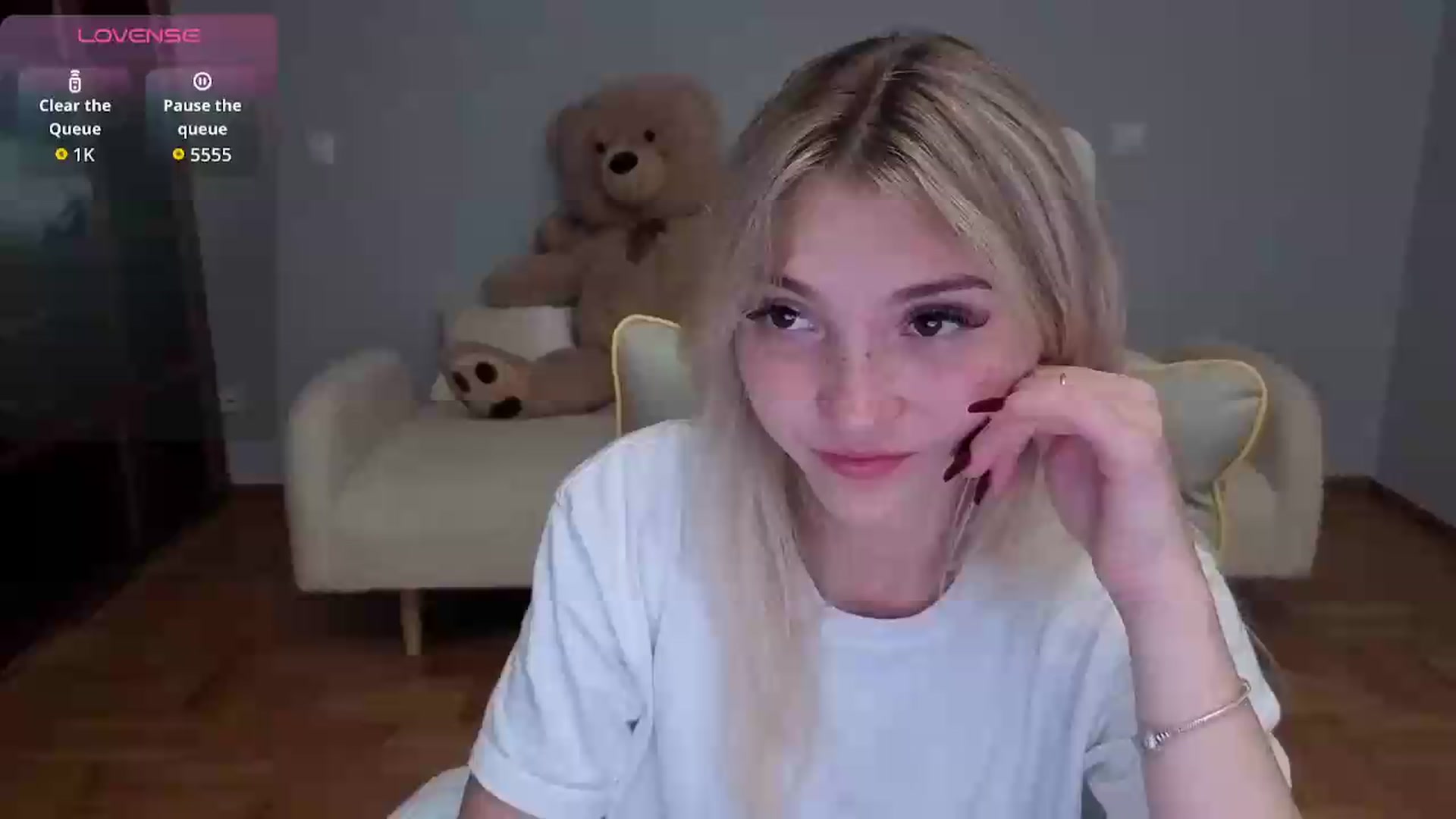 Gallery image thumbnail from Daisyy's myfreecams stream on, 06/10/2026, 15:58 image 1 of 20