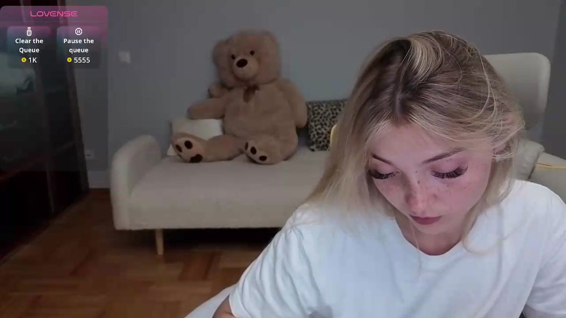 Gallery image thumbnail from Daisyy's myfreecams stream on, 06/10/2026, 15:58 image 9 of 20