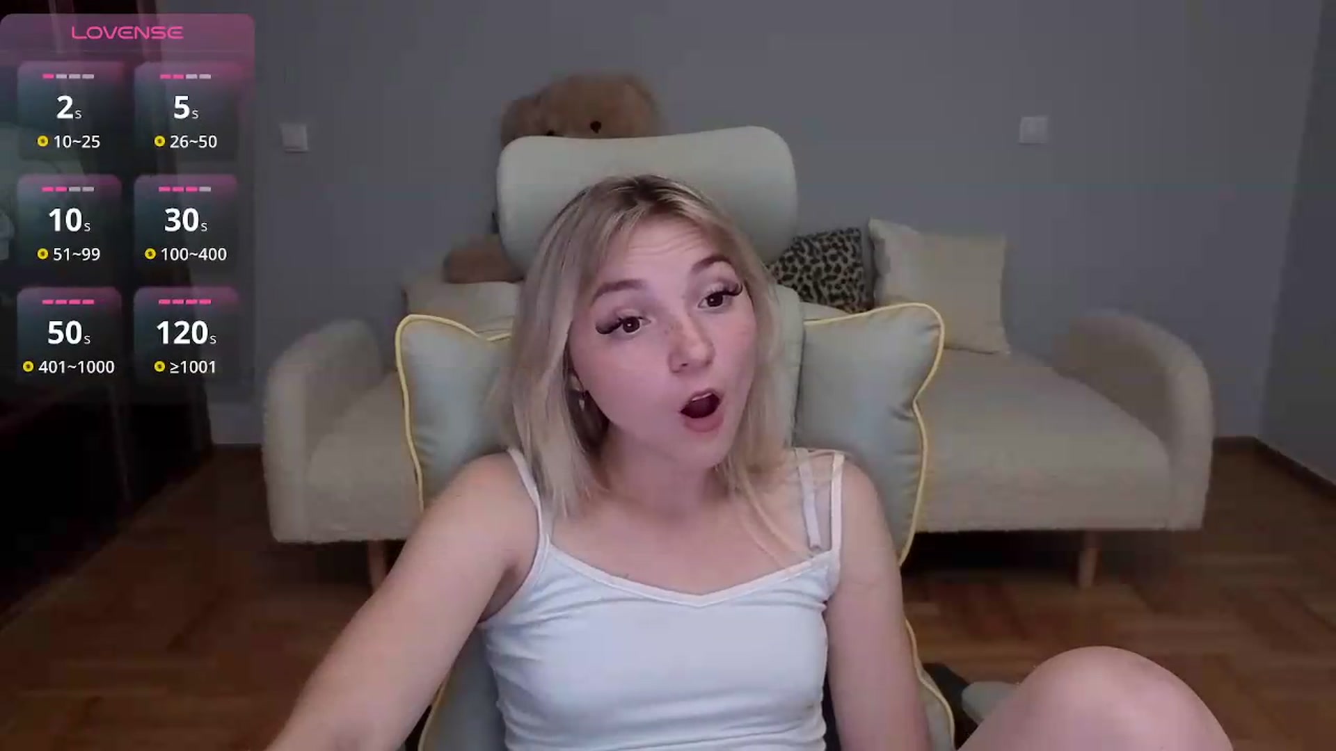 Gallery image thumbnail from Daisyy's myfreecams stream on, 06/10/2026, 18:17 image 16 of 20