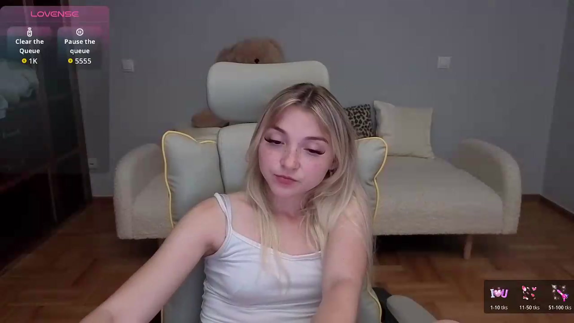 Gallery image thumbnail from Daisyy's myfreecams stream on, 06/10/2026, 18:47 image 13 of 20
