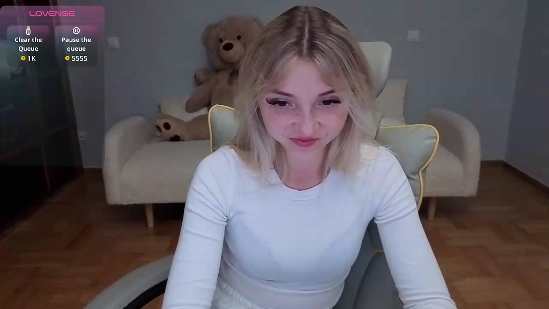 Gallery image thumbnail from Daisyy's myfreecams stream on, 06/11/2026, 19:29 image 5 of 20
