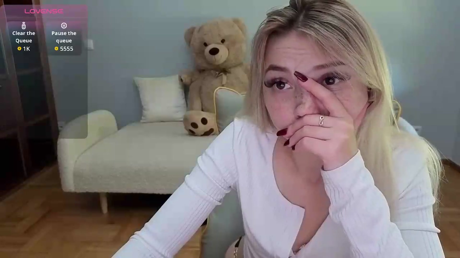 Gallery image thumbnail from Daisyy's myfreecams stream on, 06/13/2026, 11:33 image 18 of 20