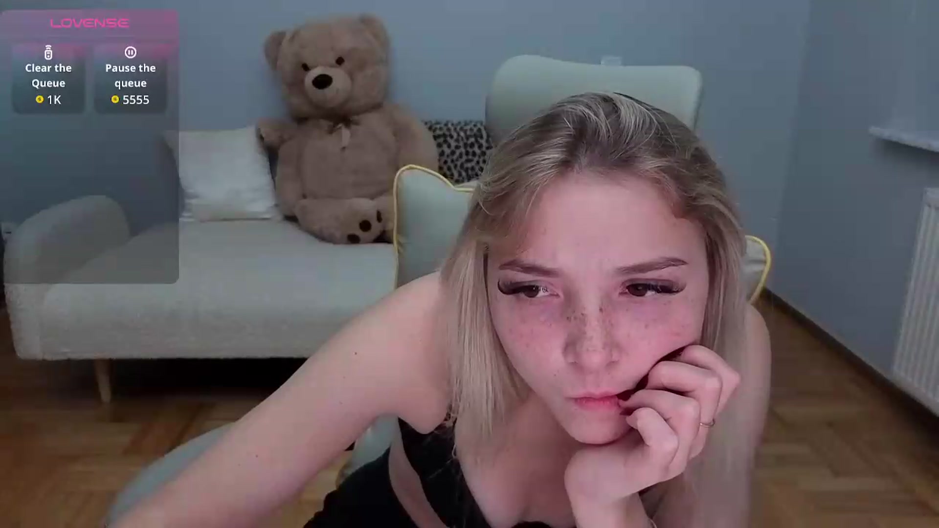 Gallery image thumbnail from Daisyy's myfreecams stream on, 06/13/2026, 20:00 image 4 of 20