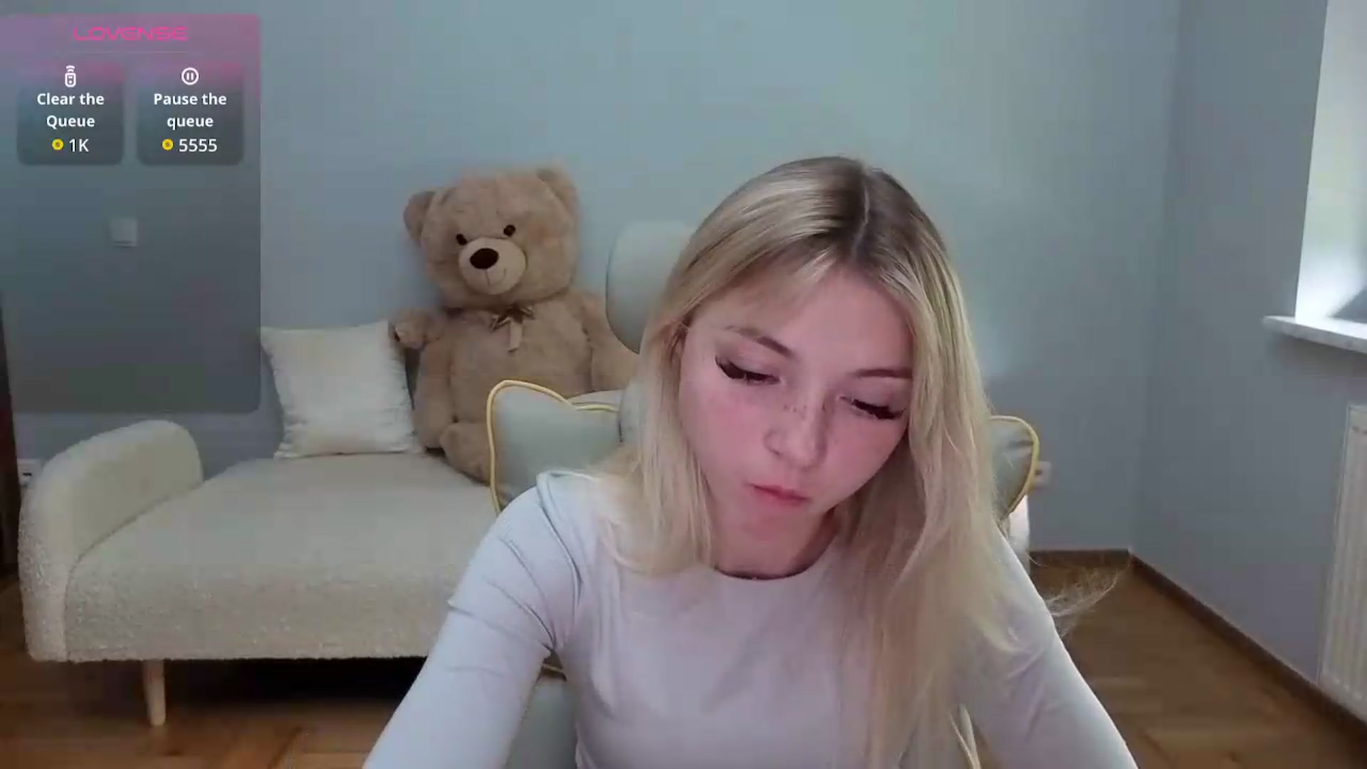 Gallery image thumbnail from Daisyy's myfreecams stream on, 06/14/2026, 12:00 image 12 of 20