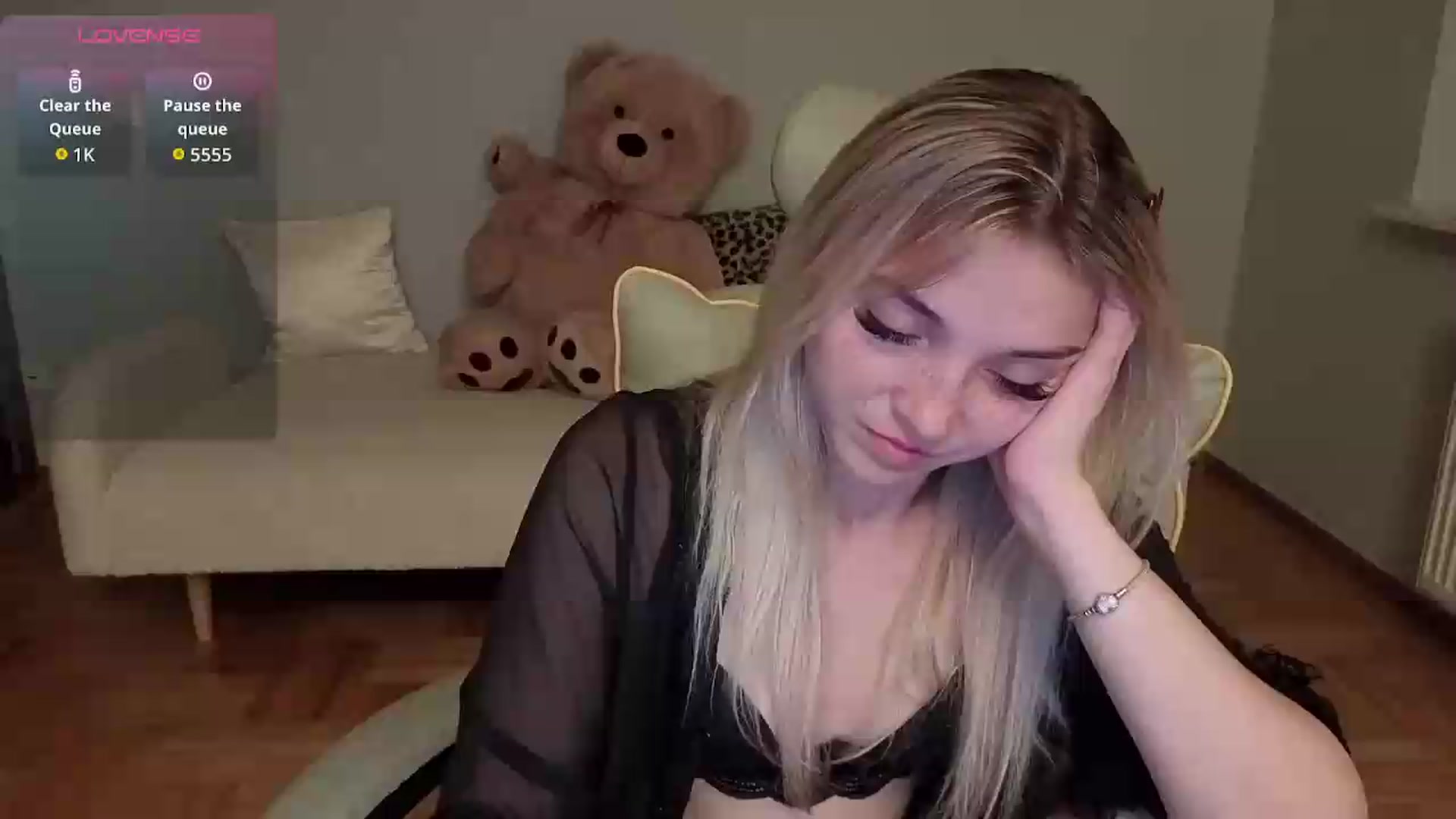 Gallery image thumbnail from Daisyy's myfreecams stream on, 06/14/2026, 23:36 image 1 of 20