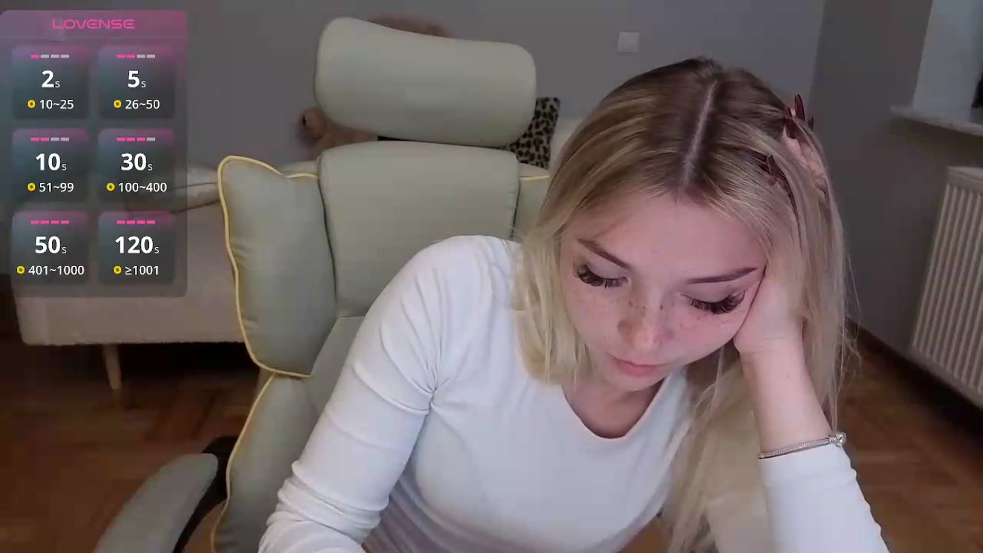 Gallery image thumbnail from Daisyy's myfreecams stream on, 06/15/2026, 17:14 image 20 of 20