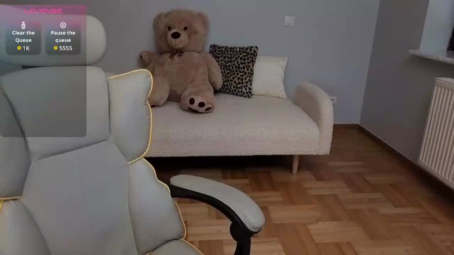 Gallery image thumbnail from Daisyy's myfreecams stream on, 06/15/2026, 17:34 image 16 of 20