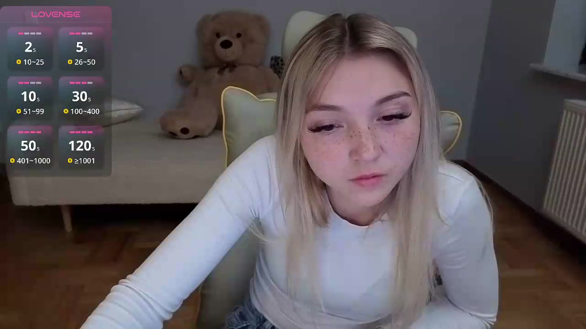 Gallery image thumbnail from Daisyy's myfreecams stream on, 06/15/2026, 19:00 image 3 of 20