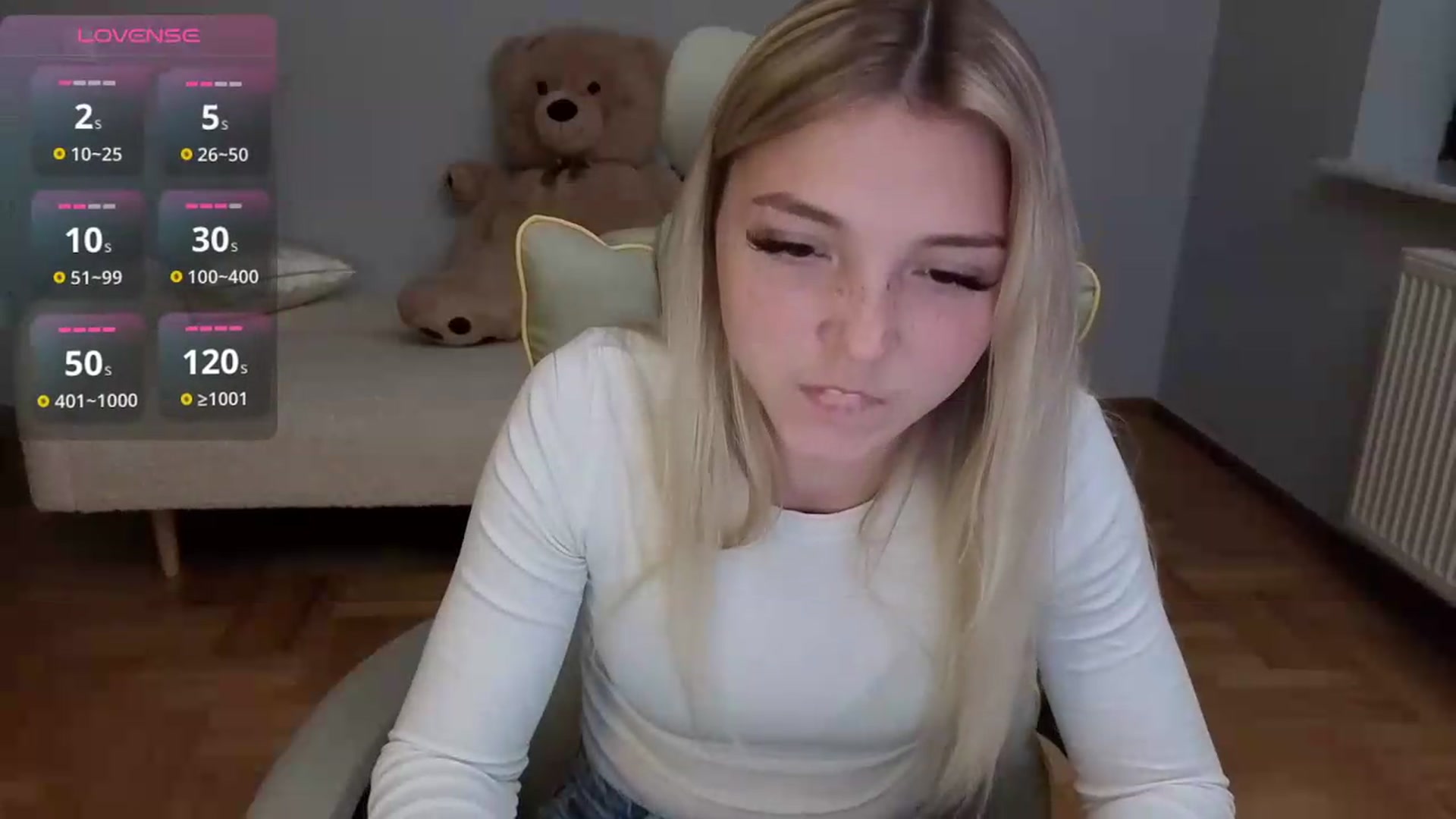 Gallery image thumbnail from Daisyy's myfreecams stream on, 06/15/2026, 19:00 image 5 of 20