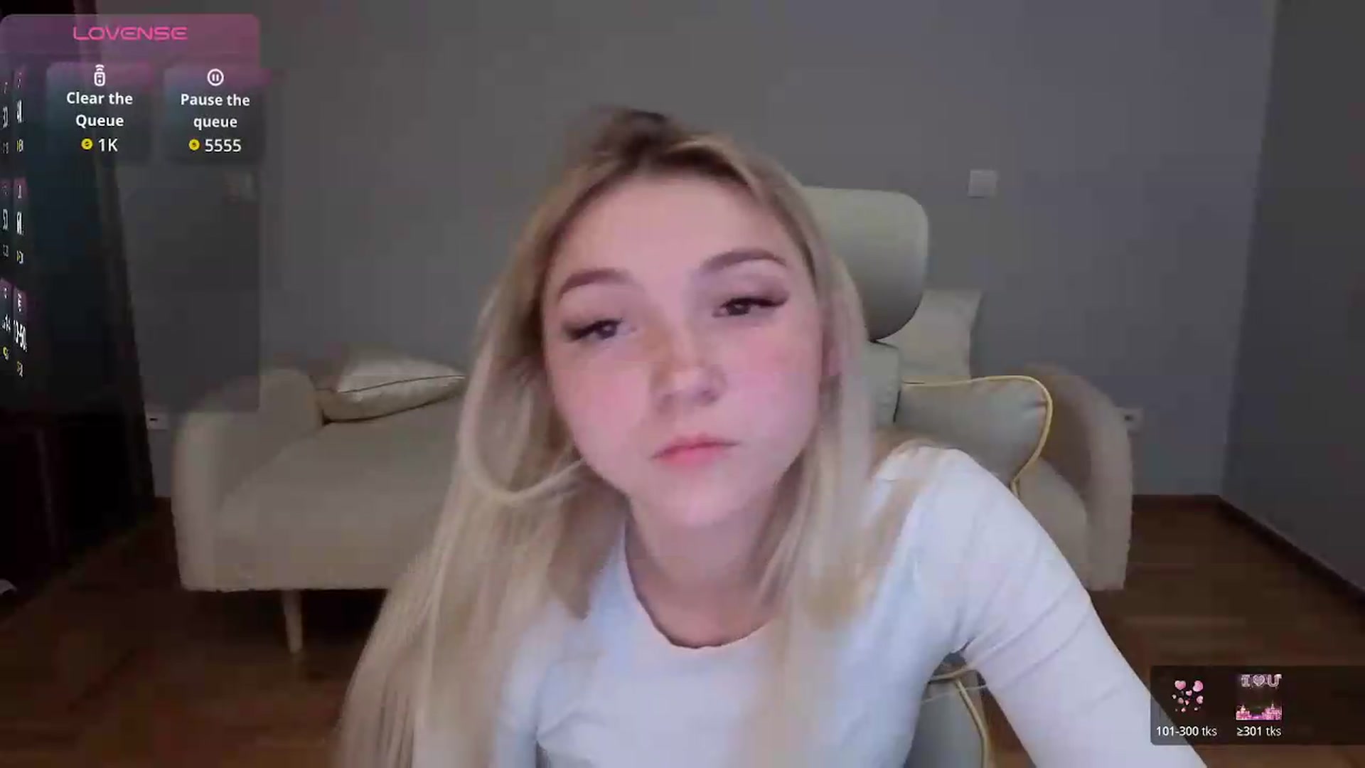 Gallery image thumbnail from Daisyy's myfreecams stream on, 06/15/2026, 21:18 image 4 of 20