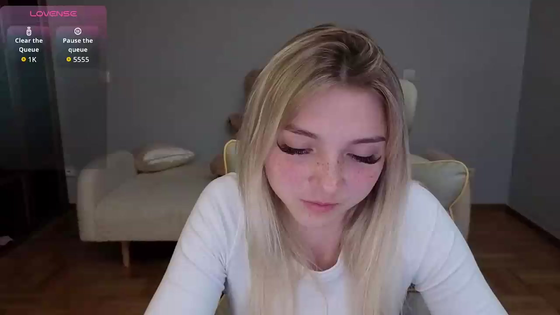 Gallery image thumbnail from Daisyy's myfreecams stream on, 06/15/2026, 22:01 image 10 of 20