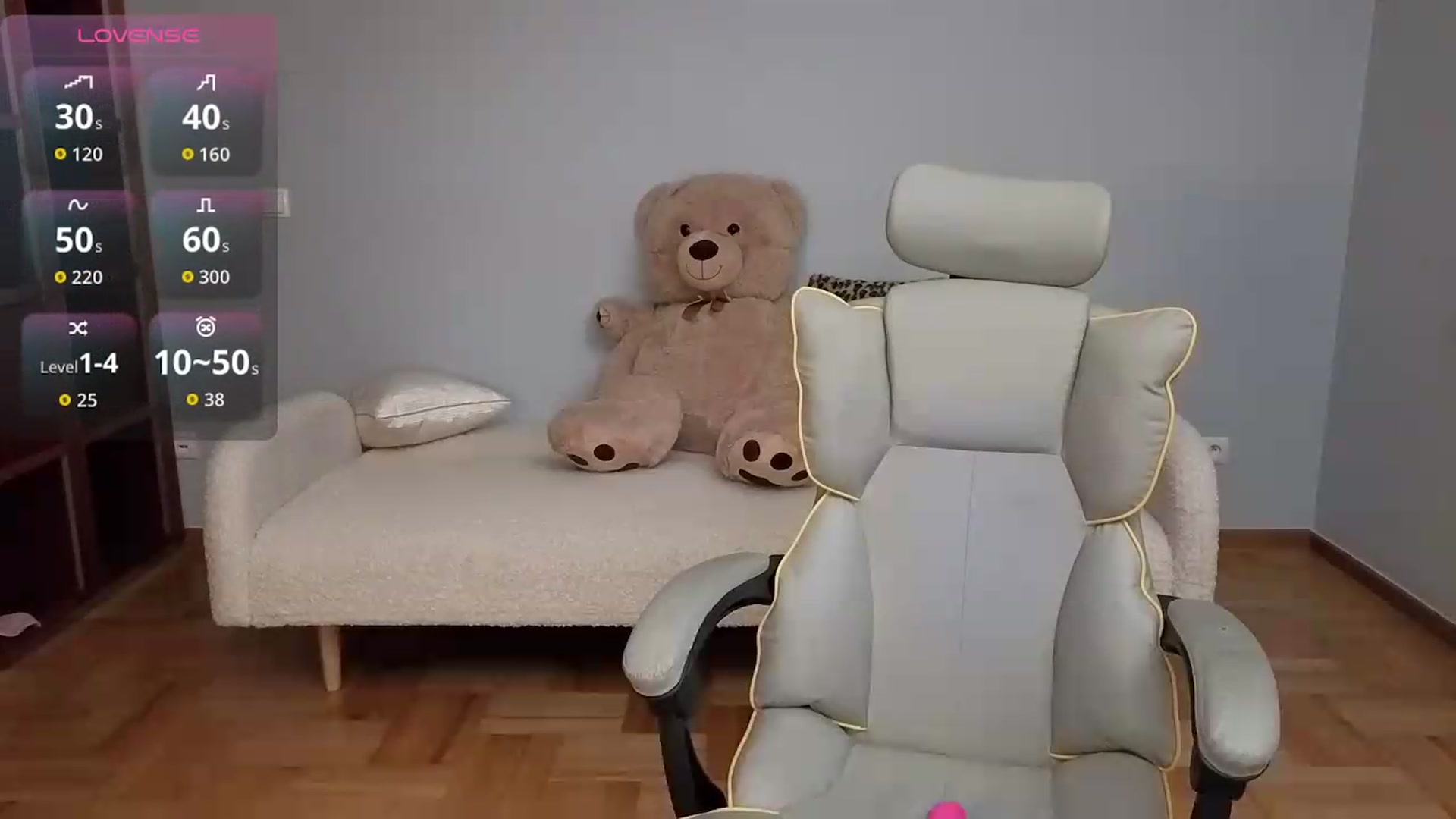 Gallery image thumbnail from Daisyy's myfreecams stream on, 06/15/2026, 22:01 image 12 of 20