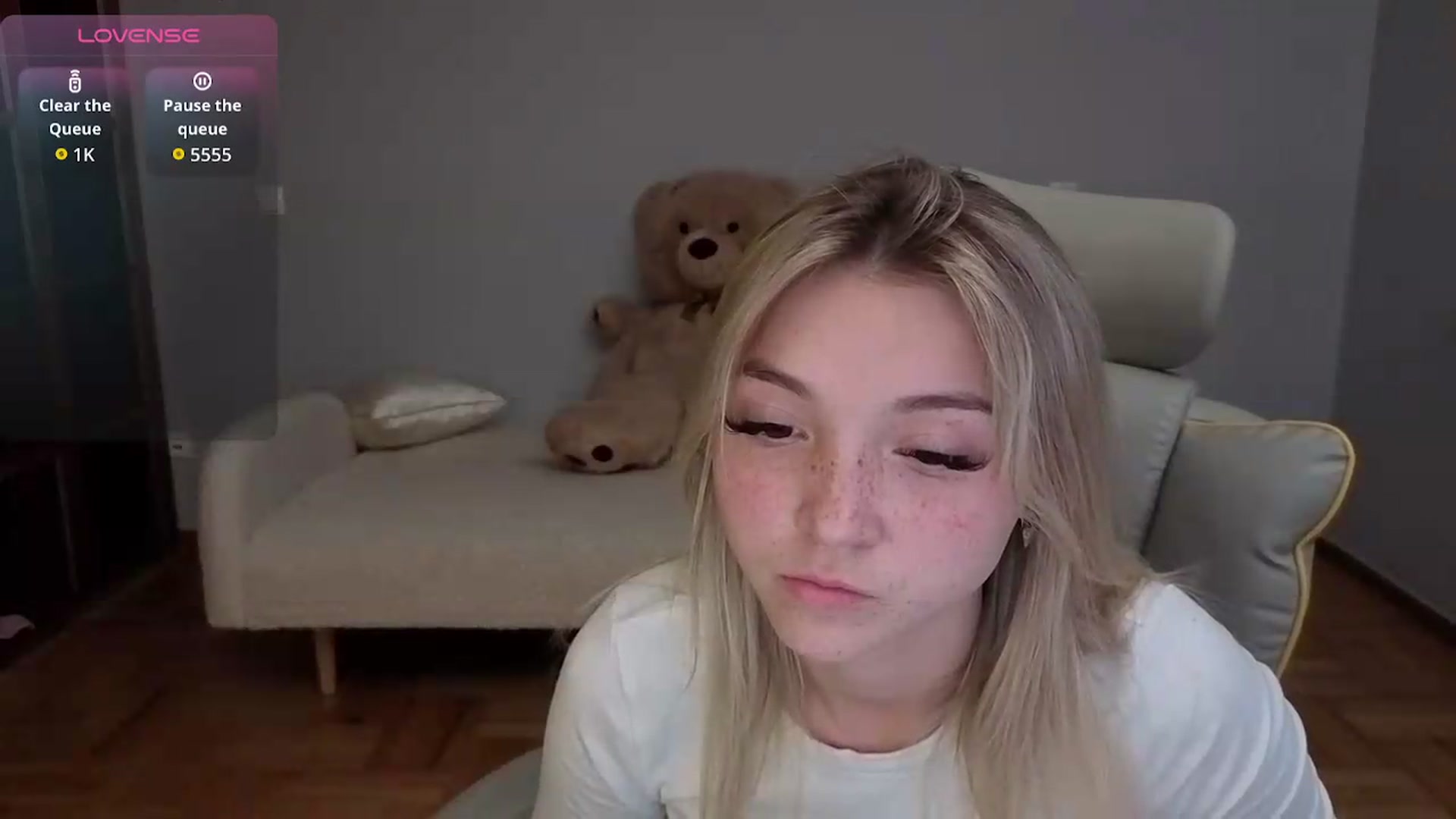 Gallery image thumbnail from Daisyy's myfreecams stream on, 06/15/2026, 22:01 image 19 of 20