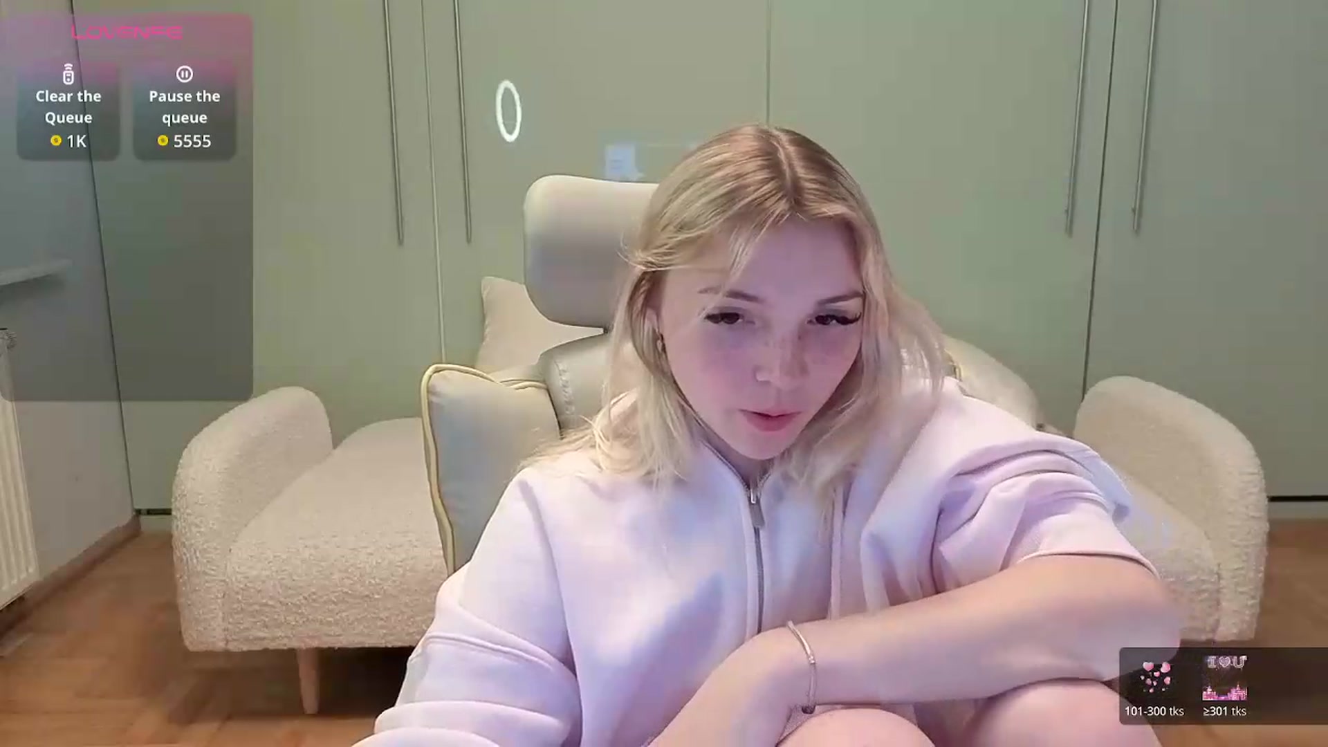Gallery image thumbnail from Daisyy's myfreecams stream on, 06/18/2026, 20:57 image 11 of 20