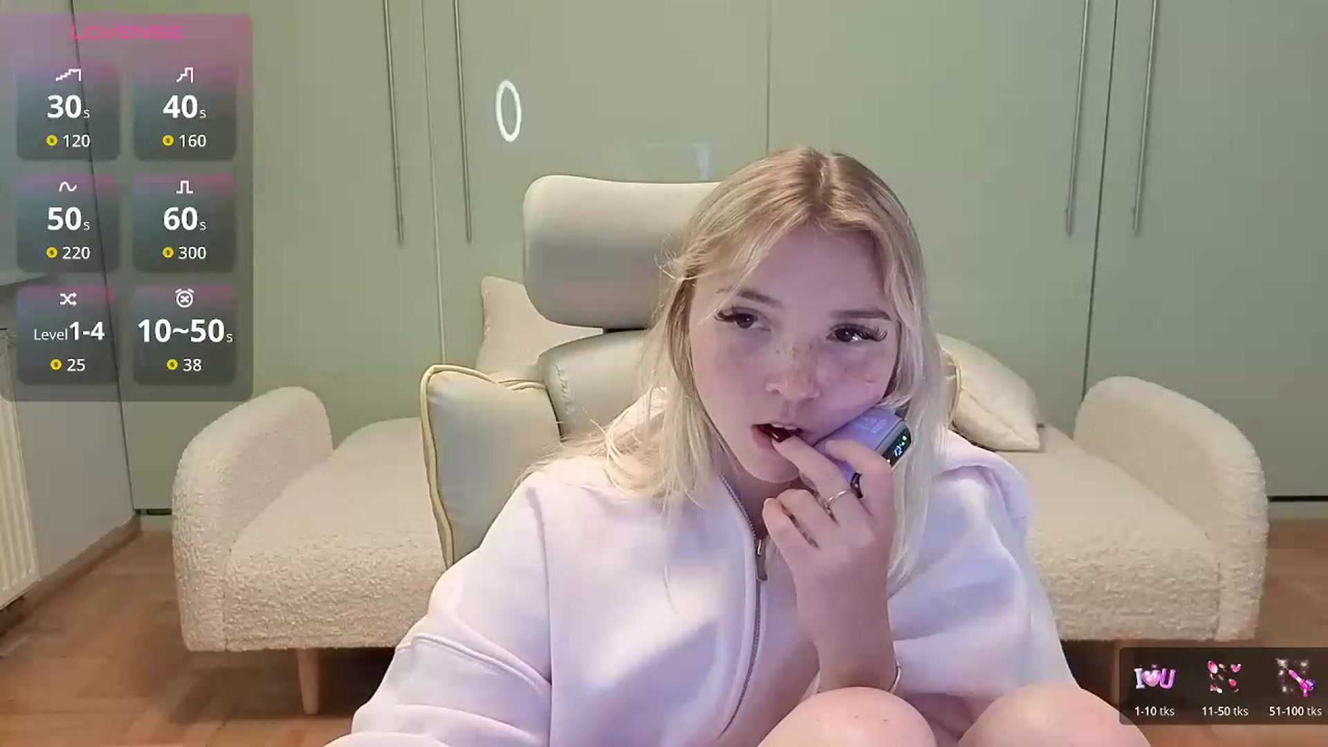 Gallery image thumbnail from Daisyy's myfreecams stream on, 06/18/2026, 20:57 image 12 of 20