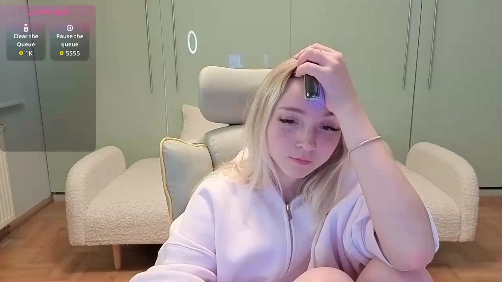 Gallery image thumbnail from Daisyy's myfreecams stream on, 06/18/2026, 20:57 image 9 of 20