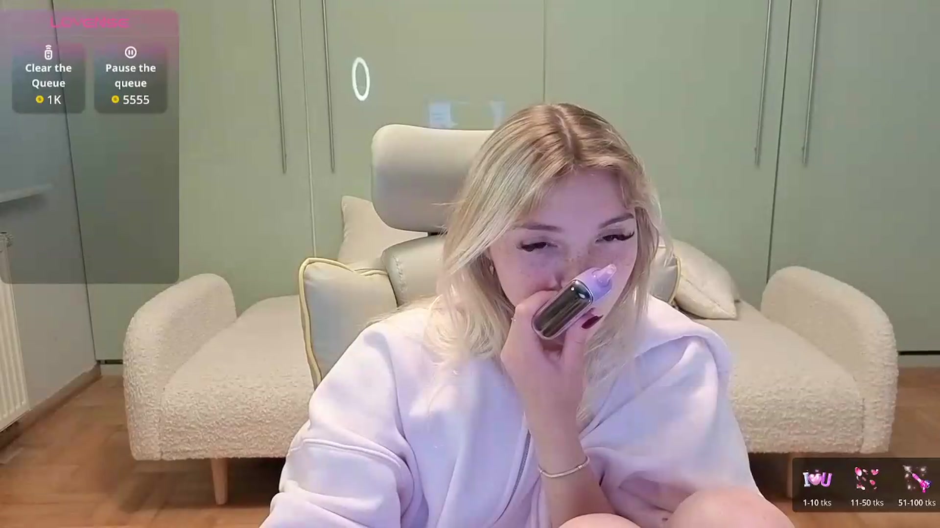 Gallery image thumbnail from Daisyy's myfreecams stream on, 06/18/2026, 20:57 image 16 of 20