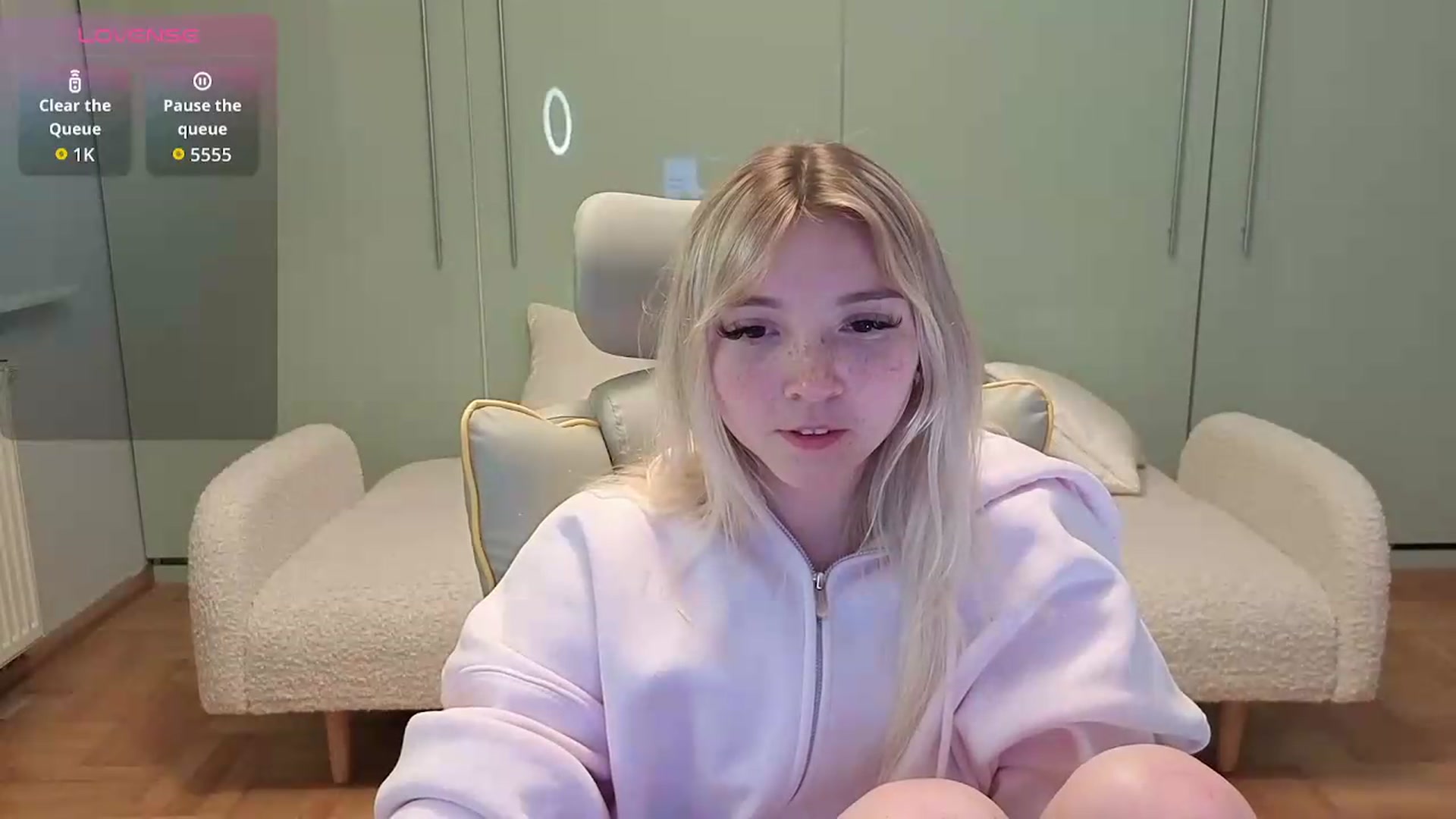 Gallery image thumbnail from Daisyy's myfreecams stream on, 06/18/2026, 20:57 image 4 of 20