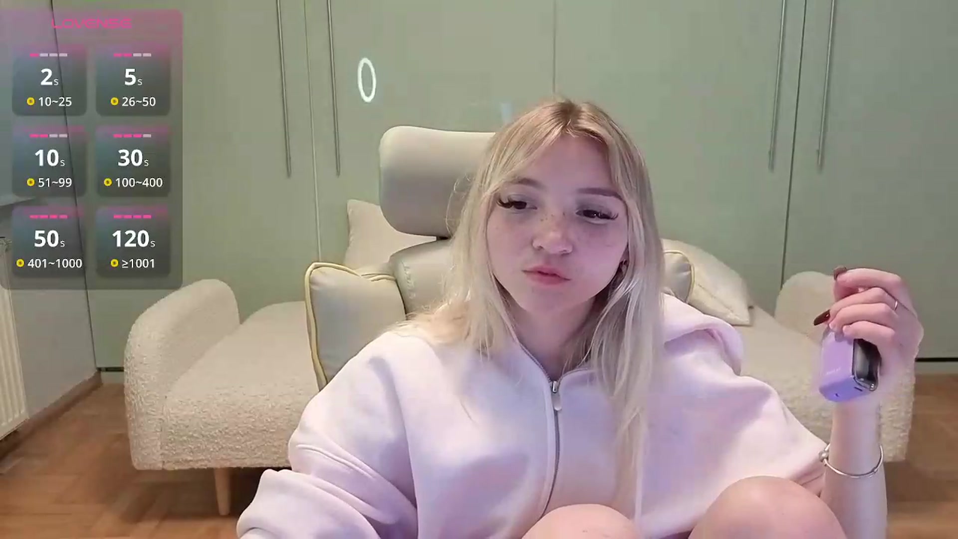 Gallery image thumbnail from Daisyy's myfreecams stream on, 06/18/2026, 20:57 image 6 of 20
