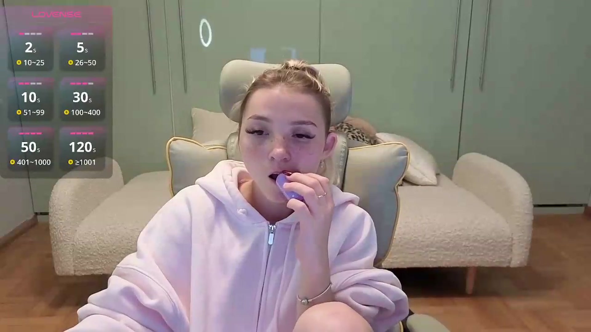 Gallery image thumbnail from Daisyy's myfreecams stream on, 06/18/2026, 22:07 image 5 of 20