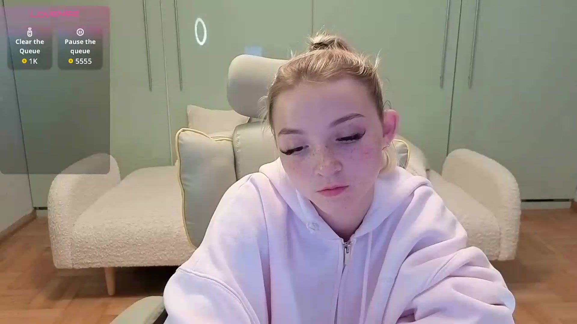 Gallery image thumbnail from Daisyy's myfreecams stream on, 06/18/2026, 22:07 image 19 of 20